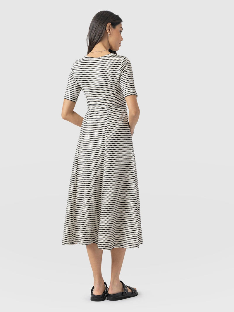 Darcey Short Sleeve Flared Dress Monochrome Jacquard - Women's Dresses | Saint + Sofia® USA