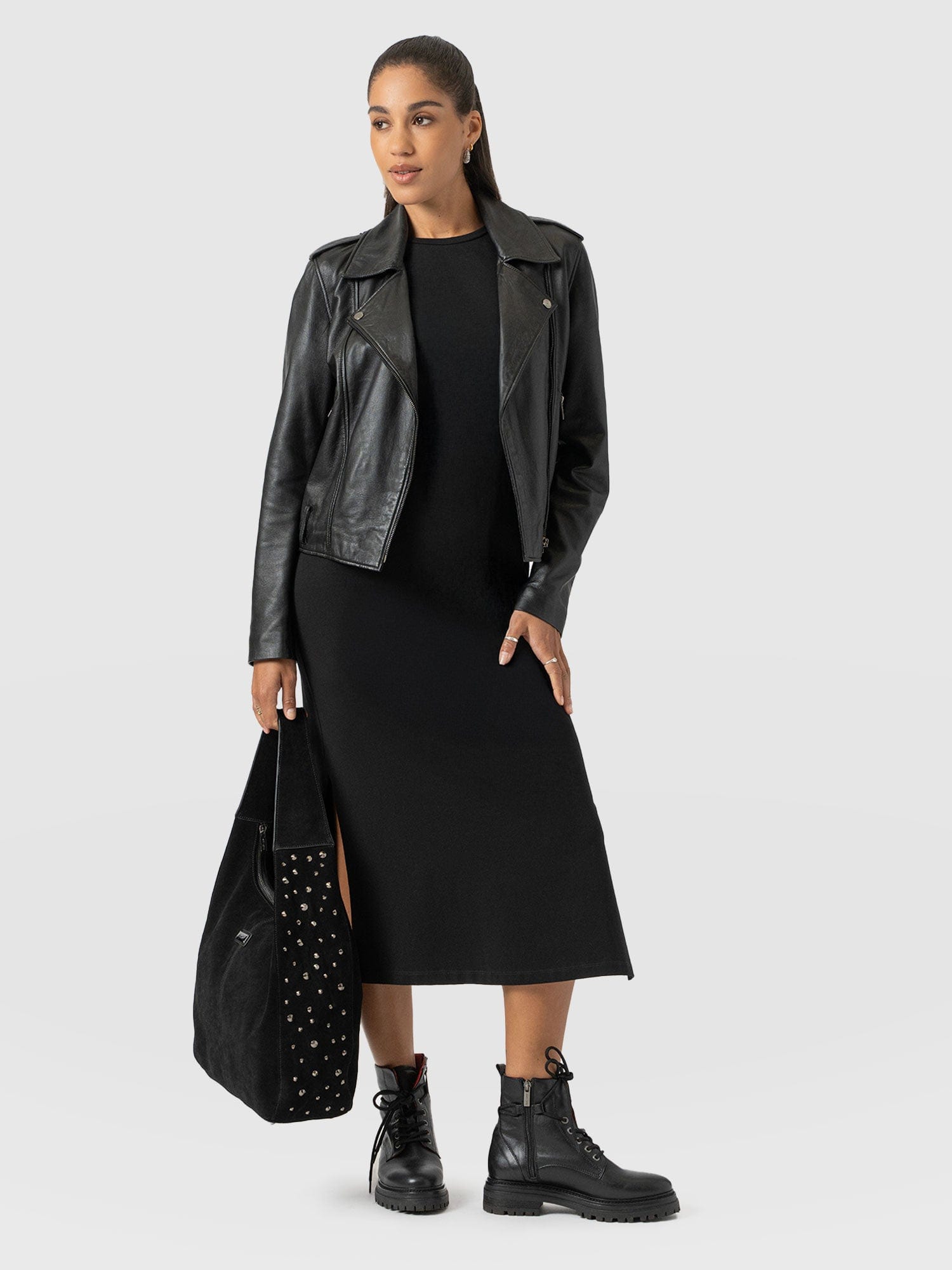 Easy T-Shirt Midi Dress - Black - Women's Dresss | Saint + Sofia® USA