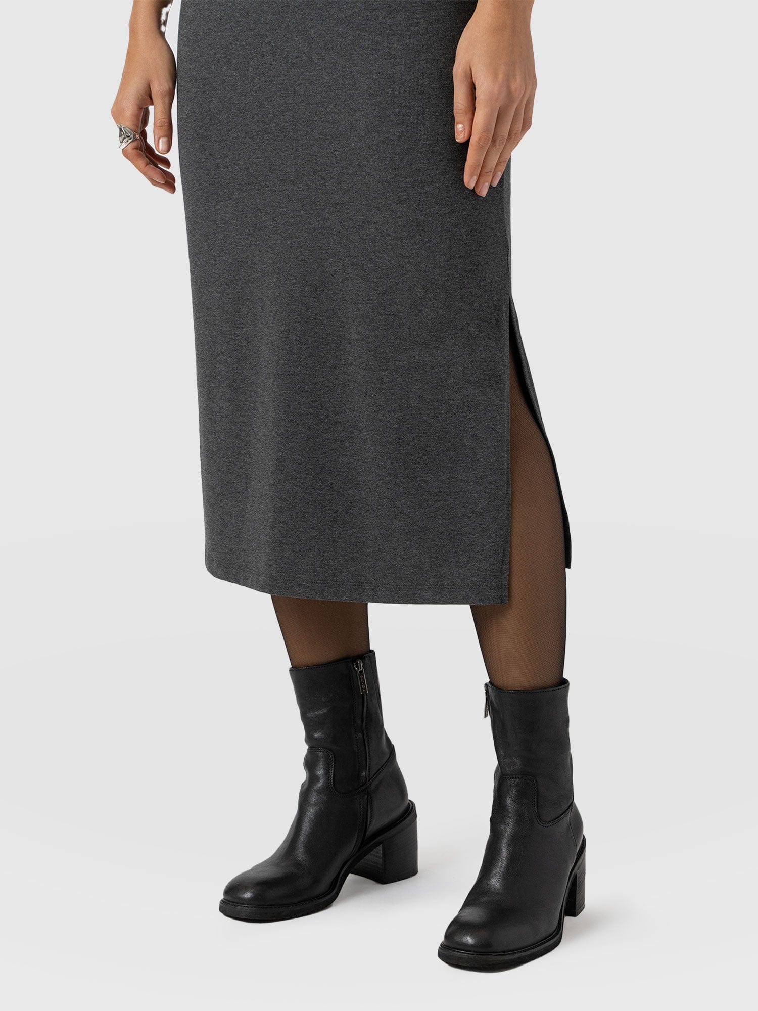 Easy T-Shirt Midi Dress - Charcoal - Women's Dresss | Saint + Sofia® USA