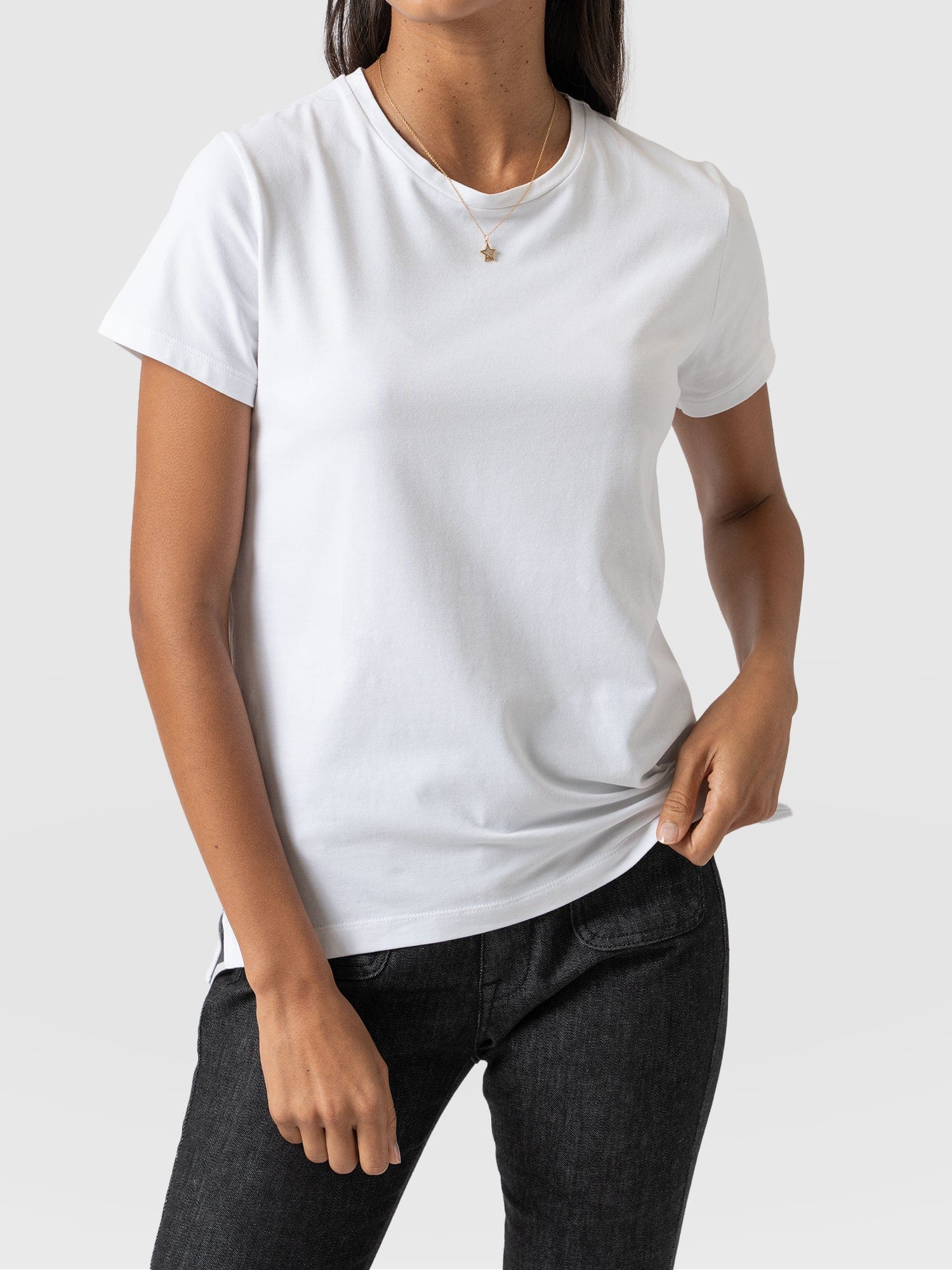 Easy Tee White - Women's T-Shirts | Saint + Sofia® USA