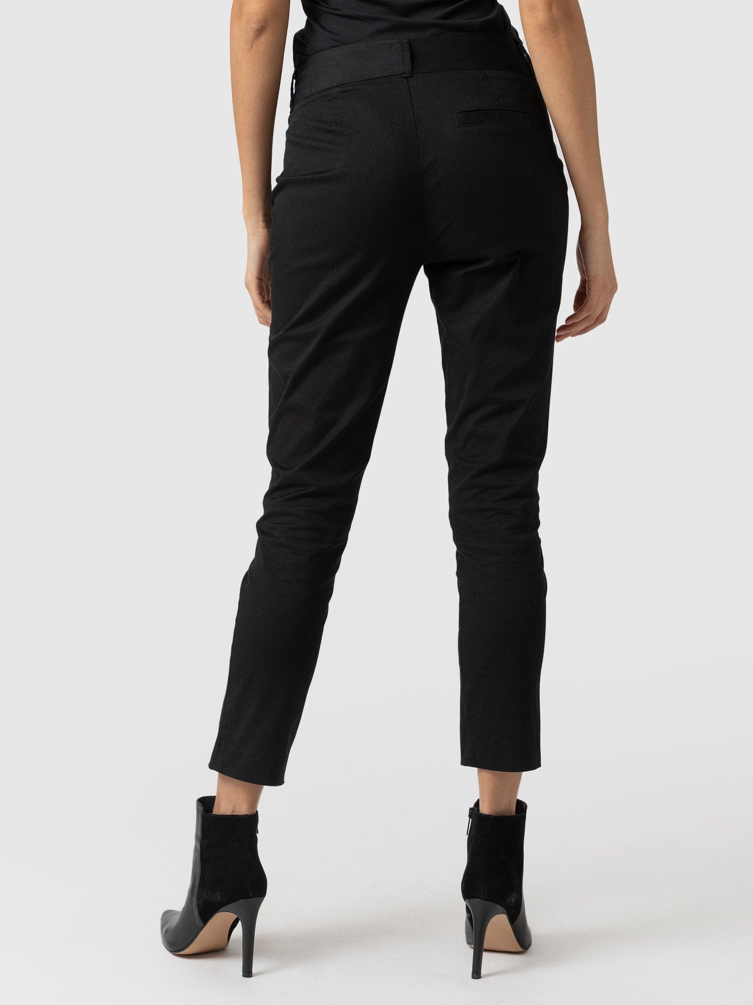 Eden Chino Black - Women's Pants | Saint + Sofia® USA