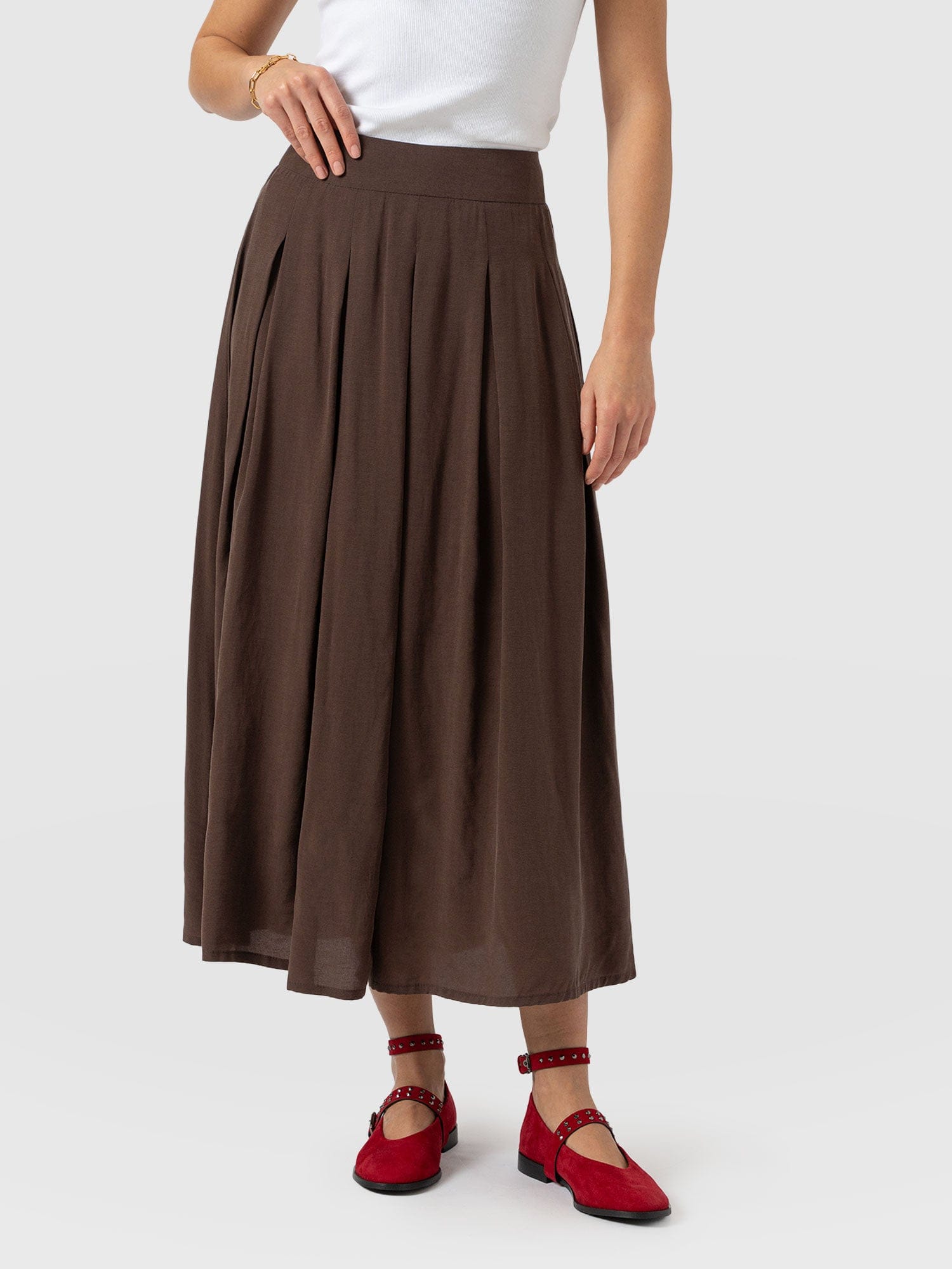 Eliza Pleated Skirt - Brown - Women's Skirts | Saint + Sofia® USA