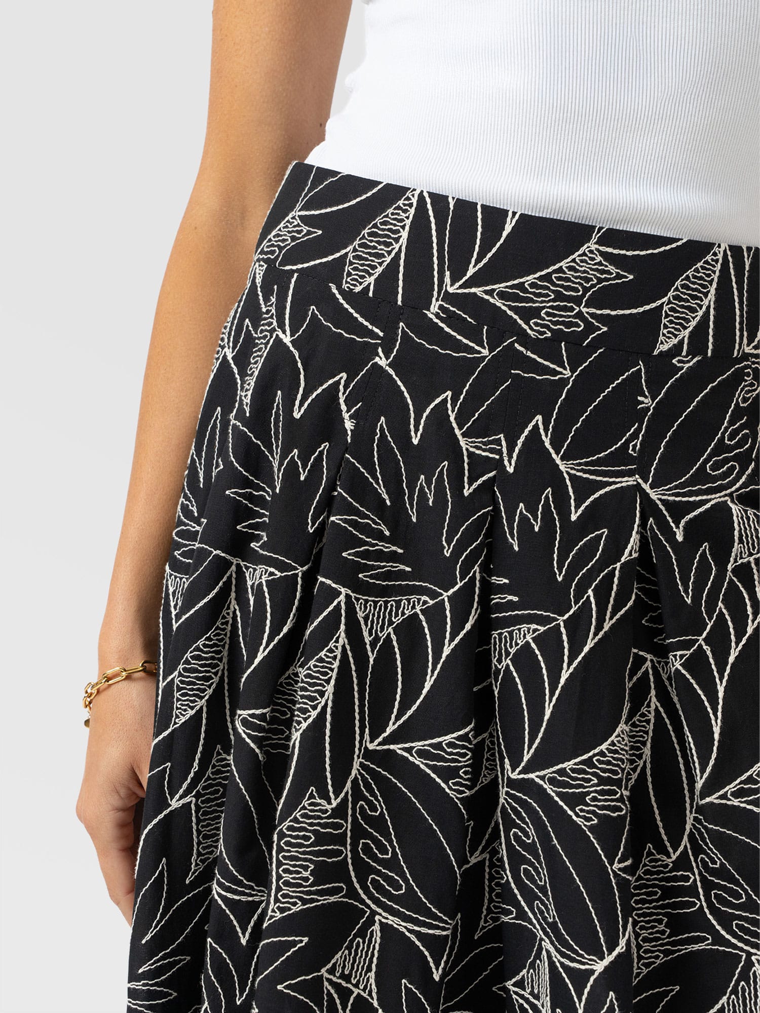 Eliza Skirt - Black Embroidered - Women's Skirts | Saint + Sofia® USA