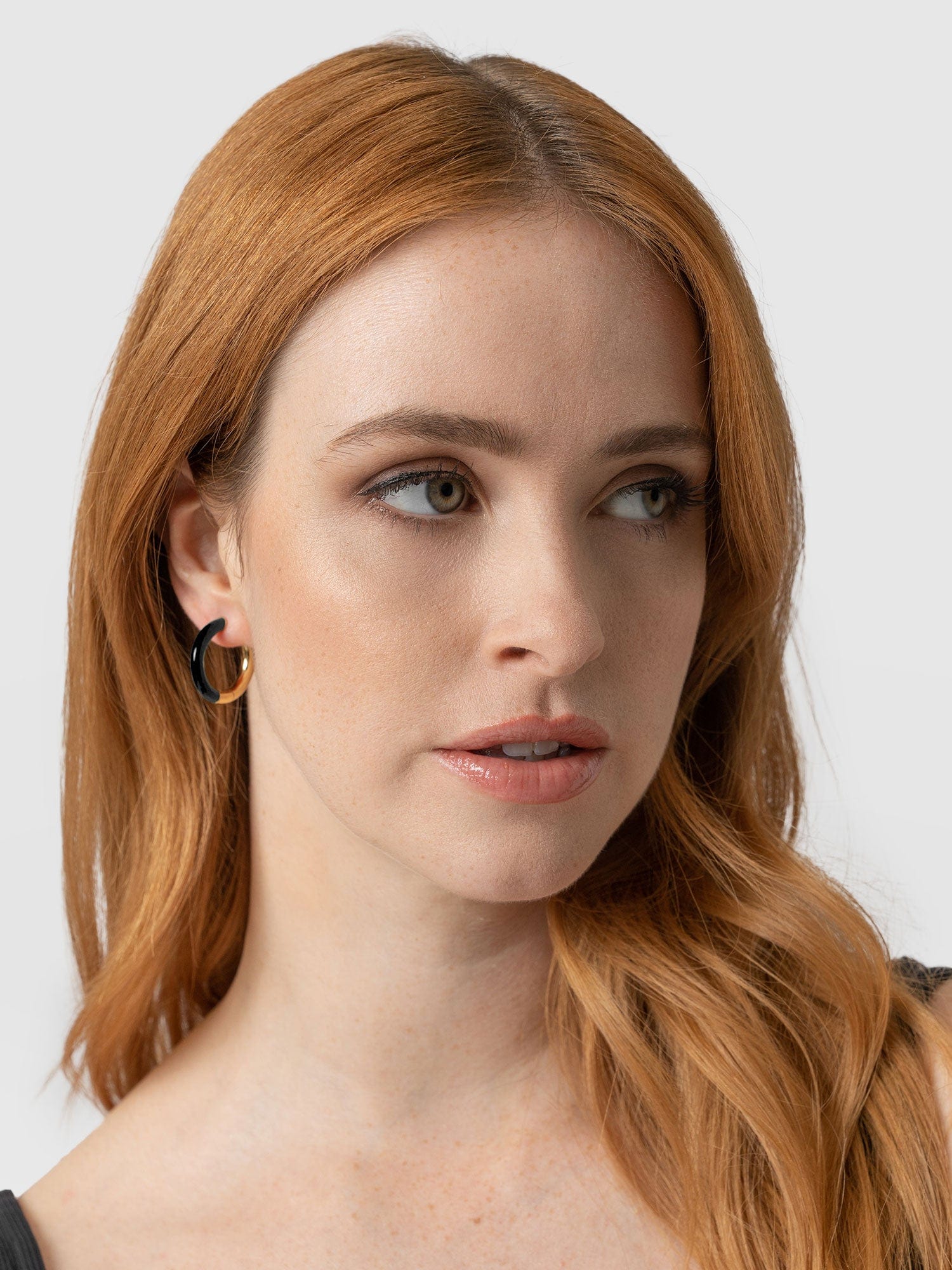 Enamel Stripe Charm Necklace Gold and Black - Women's Jewellery | Saint + Sofia® USA