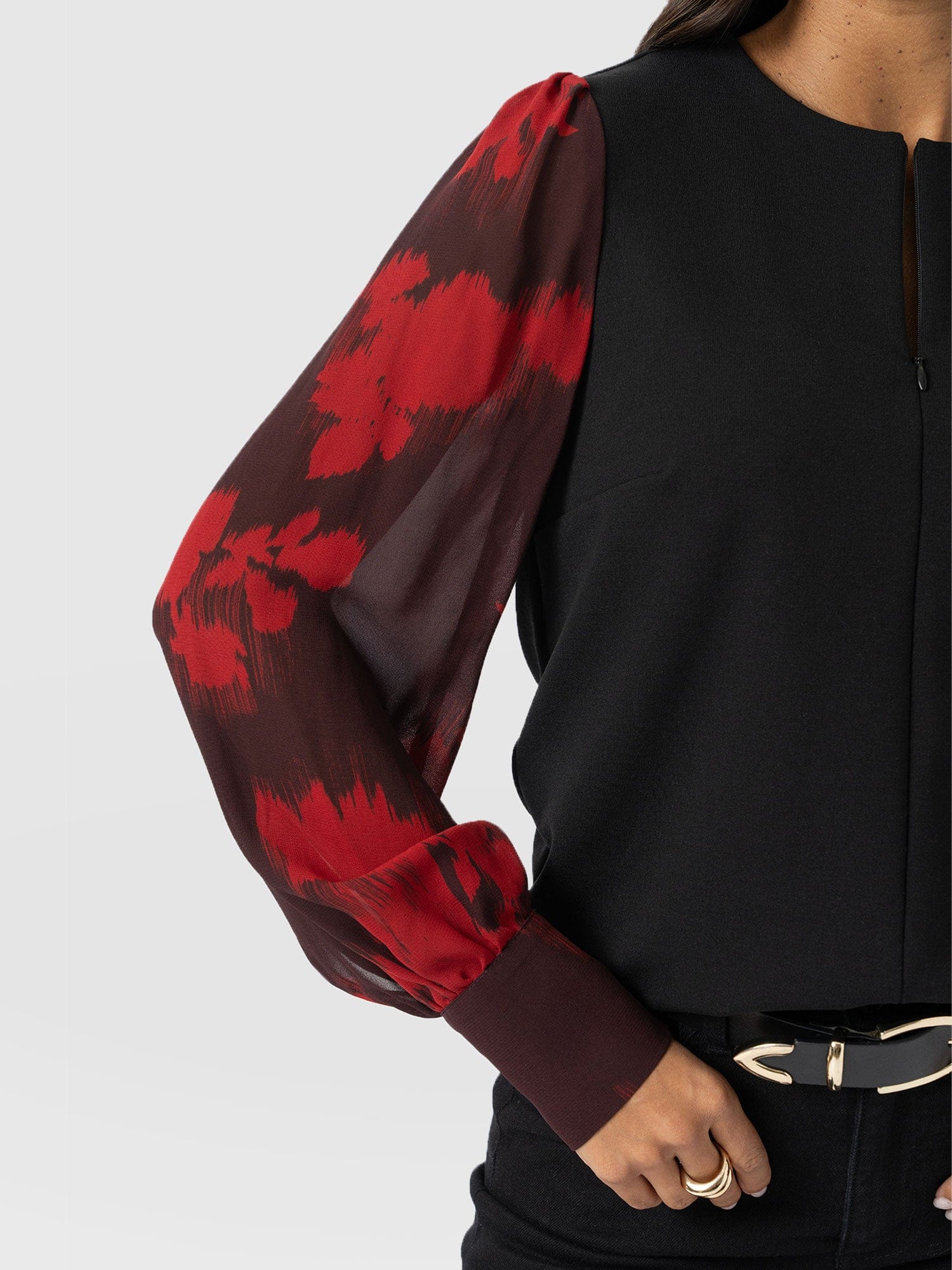 Esme Zip Up Top - Pink Fade Floral - Women's T-shirts | Saint + Sofia® USA