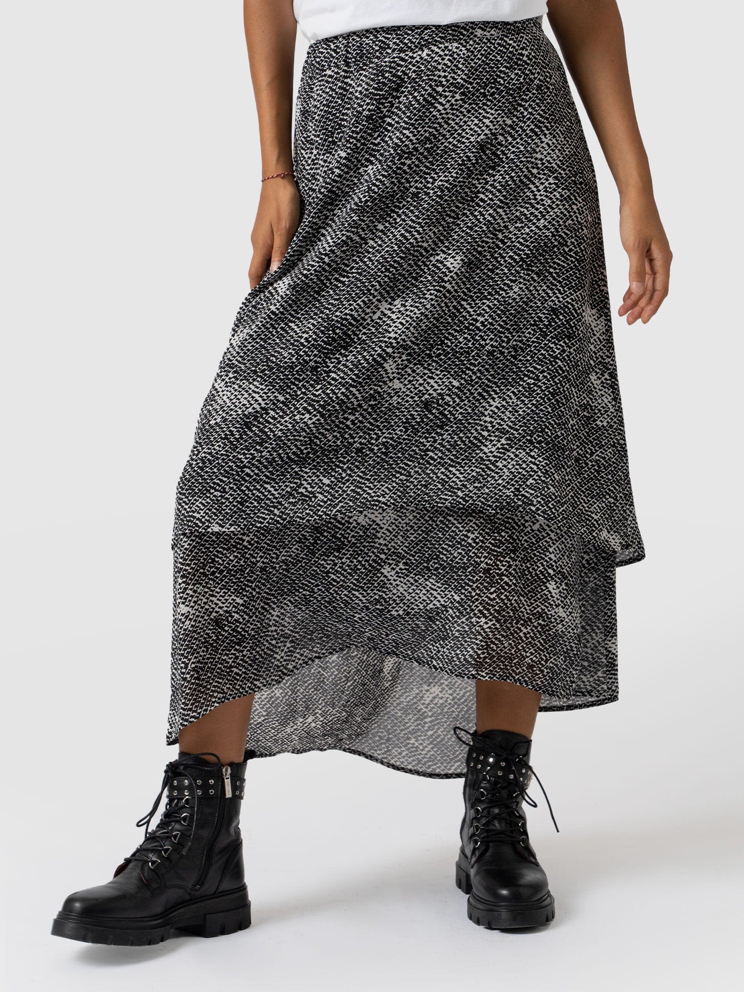 Etta Layered Skirt Monochrome Gothica - Women's Skirts | Saint +