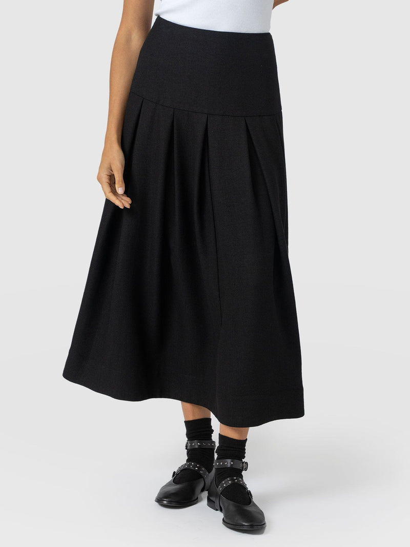 Everly Pleated Skirt - Black - Women's Skirts | Saint + Sofia? USA