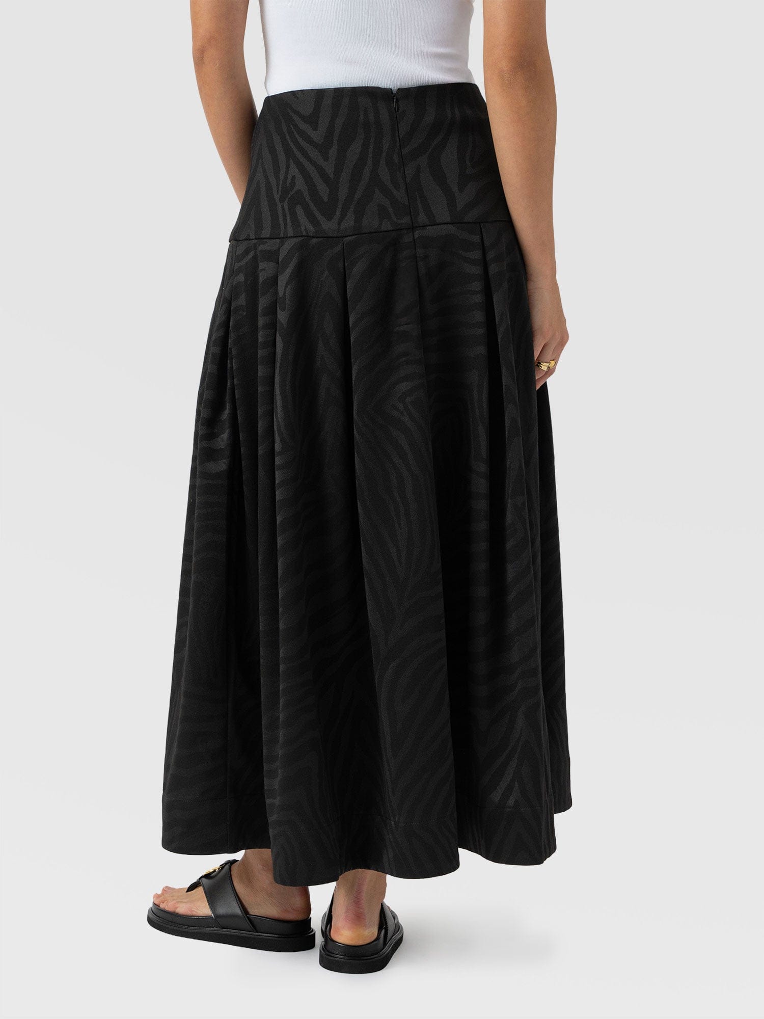 Everly Pleated Skirt Black Zebra  - Women's Skirts | Saint + Sofia® US