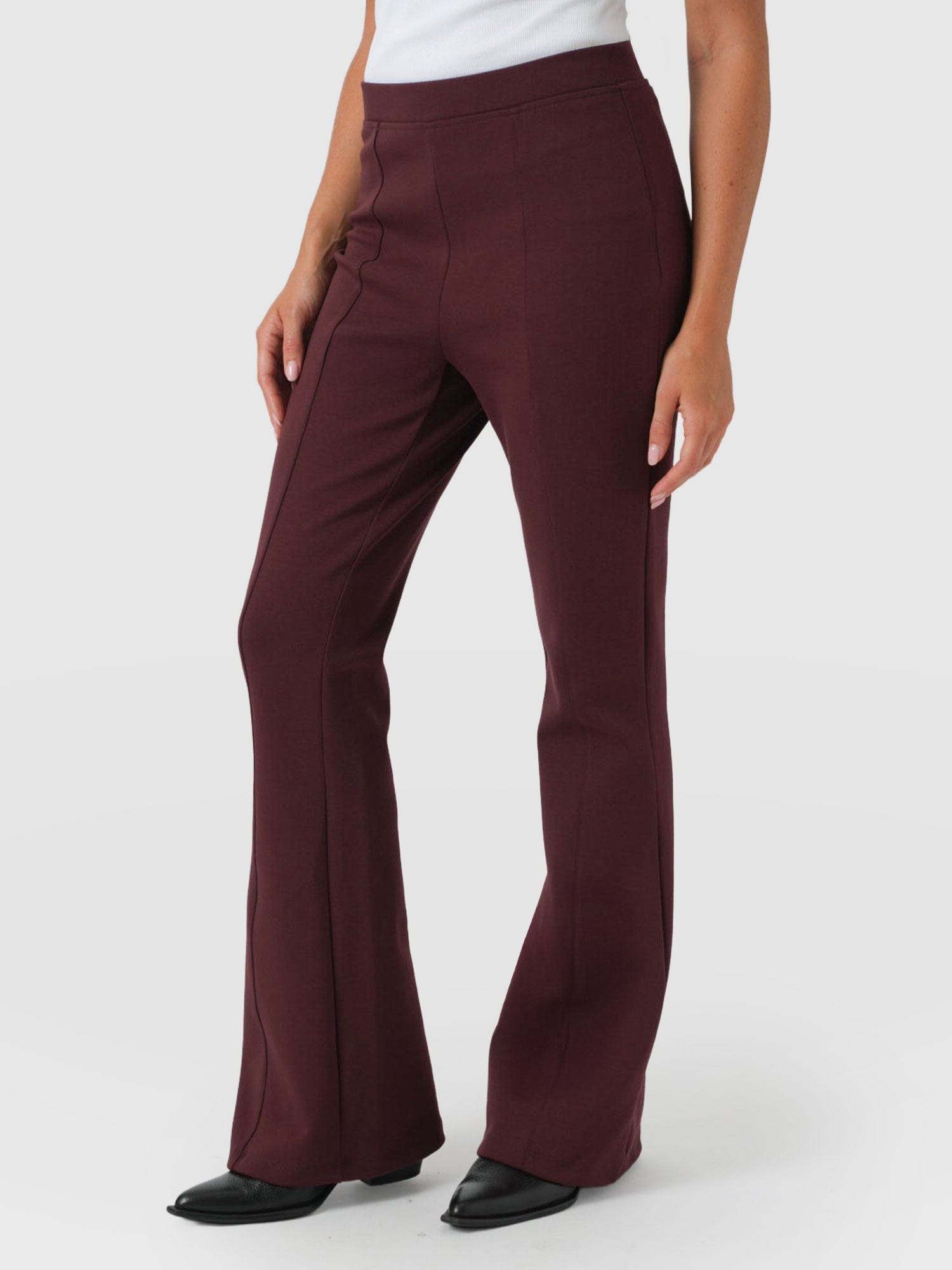 Fearne Fare Legging Maroon - Women's Leggings | Saint + Sofia® US