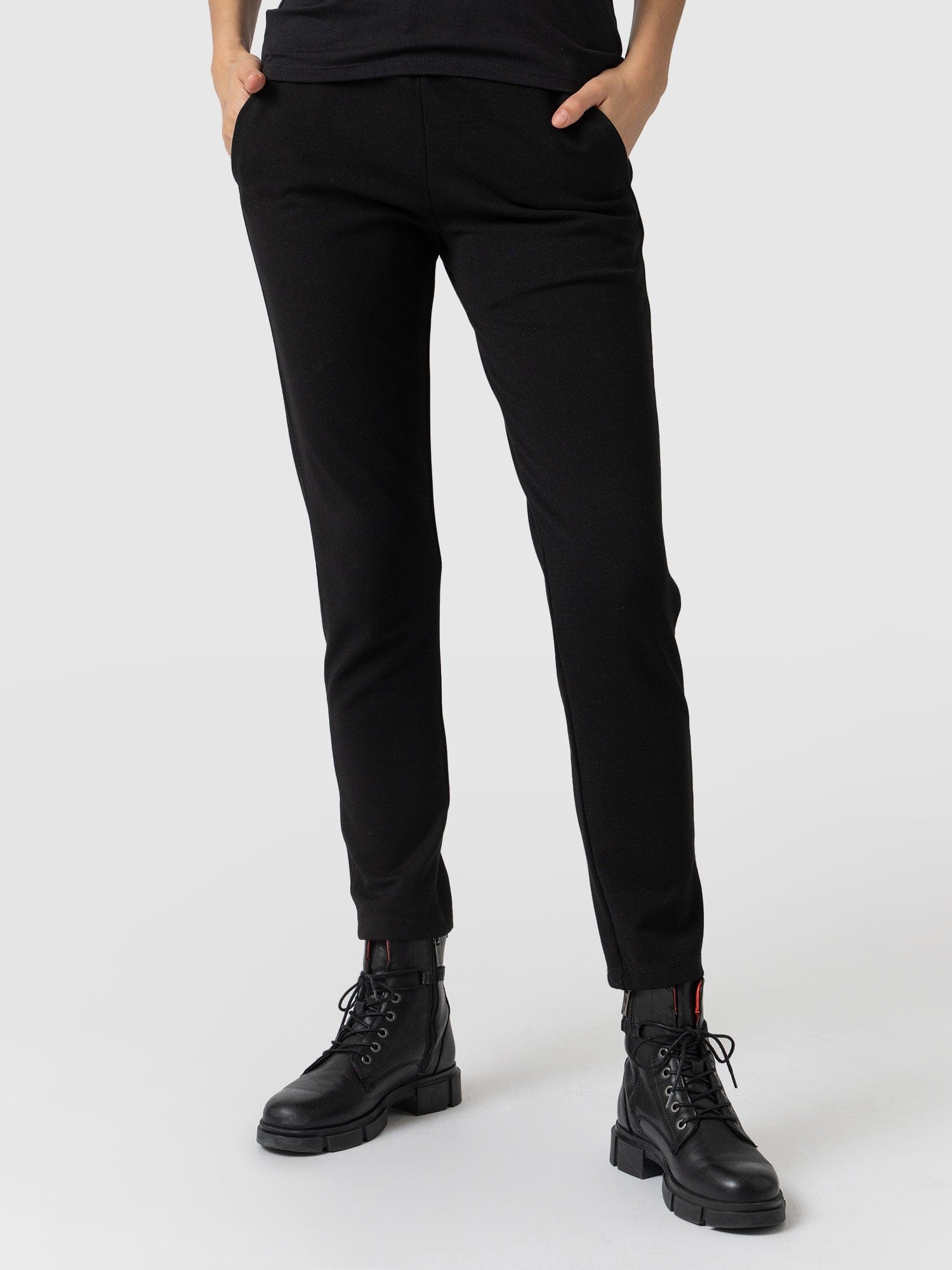 Finsbury Pant Black - Women's Pants | Saint + Sofia® USA