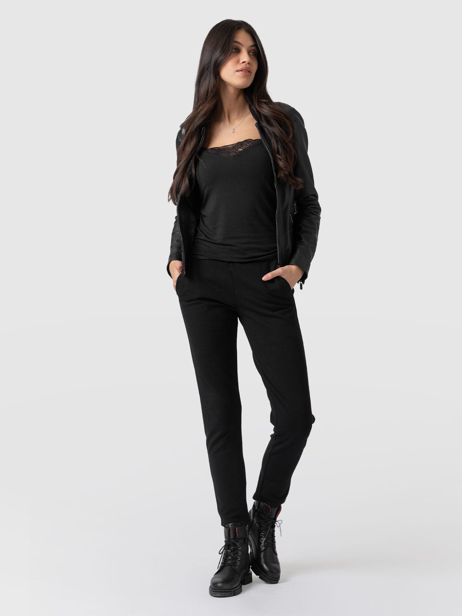 Finsbury Pant Black - Women's Pants | Saint + Sofia® USA