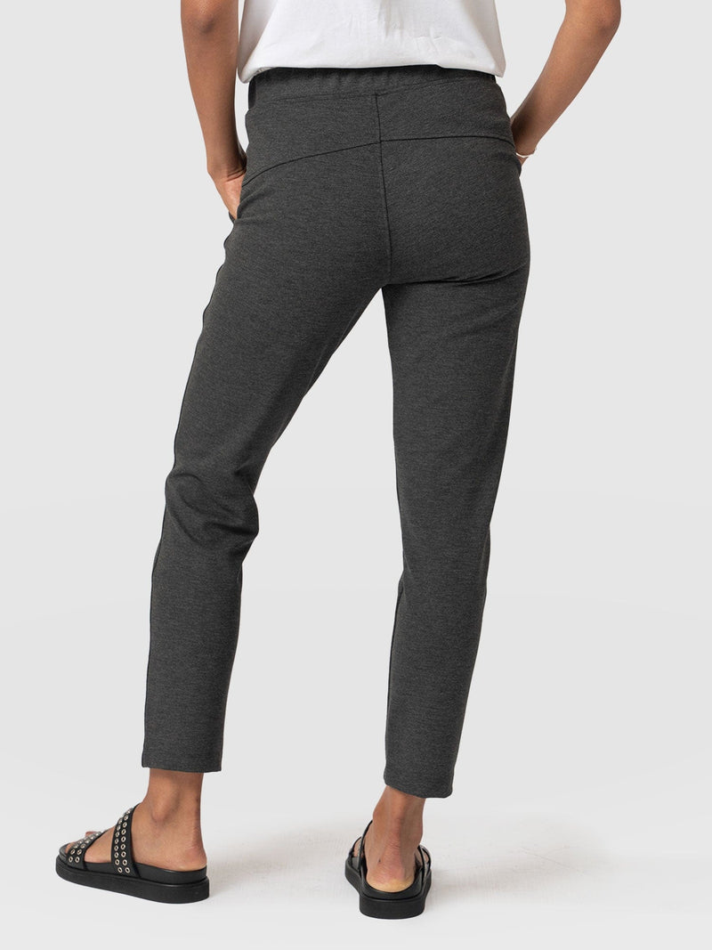 Finsbury Pant Charcoal - Women's Pants | Saint + Sofia® USA