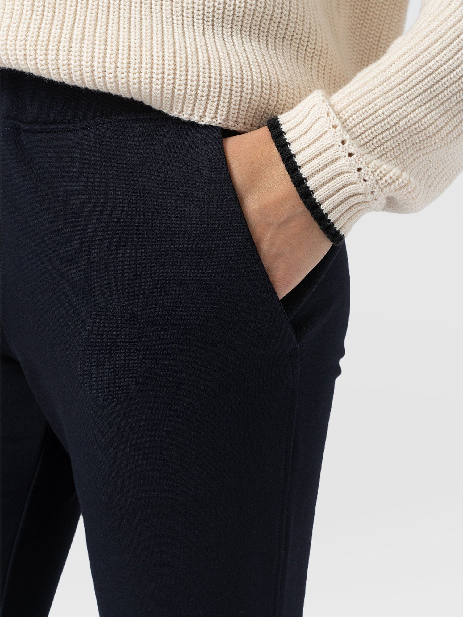 Finsbury Pant Navy - Women's Pants | Saint + Sofia® USA