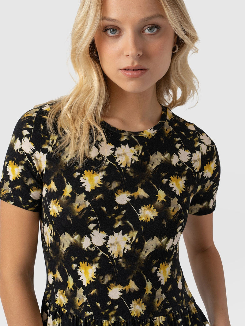 Greenwich Dress Short Sleeve Black Daisy Floral - Women's Dresses | Saint + Sofia® USA