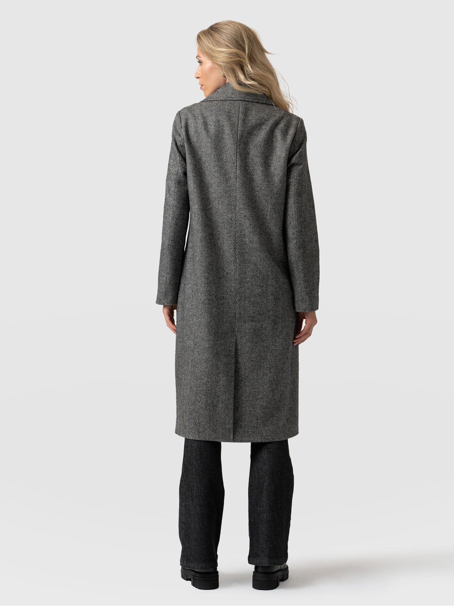Hampton Coat Monochrome Chevron - Women's Coats | Saint + Sofia® USA