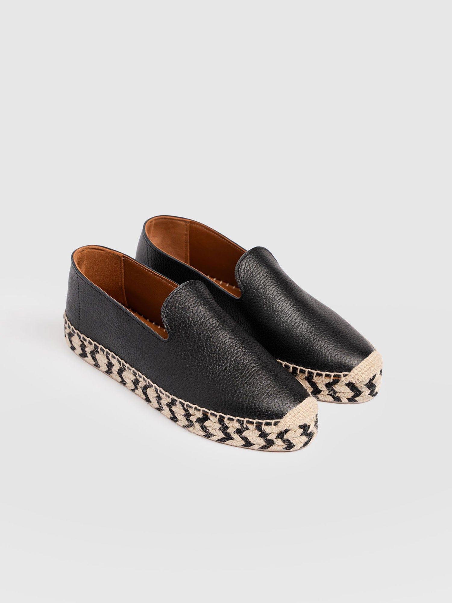 Hampton Espadrilles - Black Leather - Women's Shoes | Saint + Sofia® USA