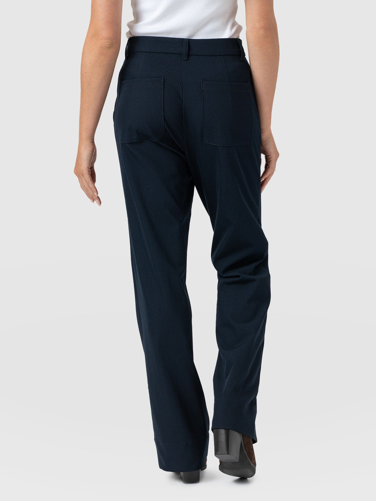 Harlow Straight Leg Pant - Navy - Women's Trousers | Saint + Sofia® USA