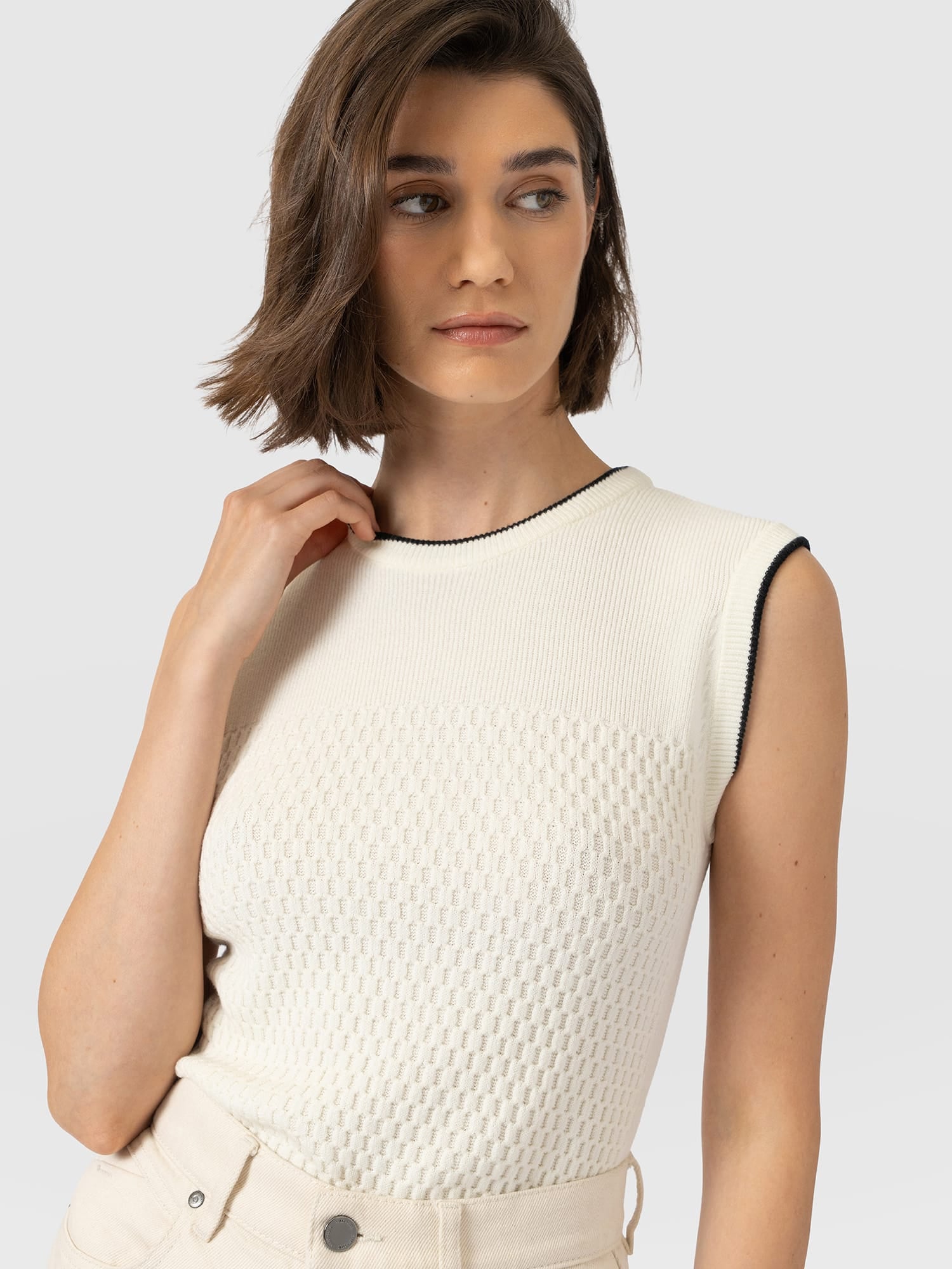 Honeycomb Sleeveless Rib Knit  - Cream - Women's Knitwears | Saint and Sofia® USA