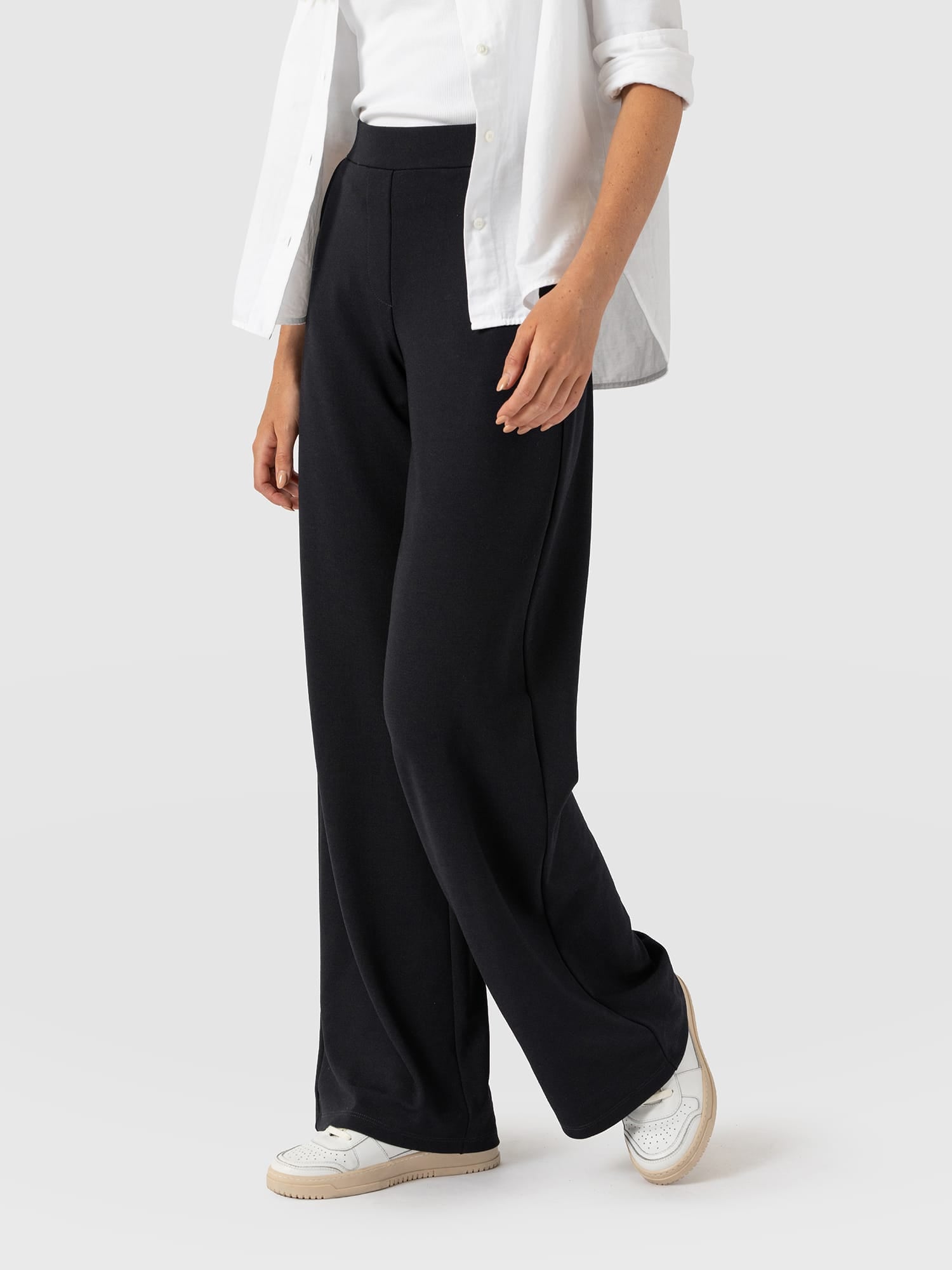 Hoxton Straight Leg Pant - Black - Women's Pants | Saint and Sofia® USA