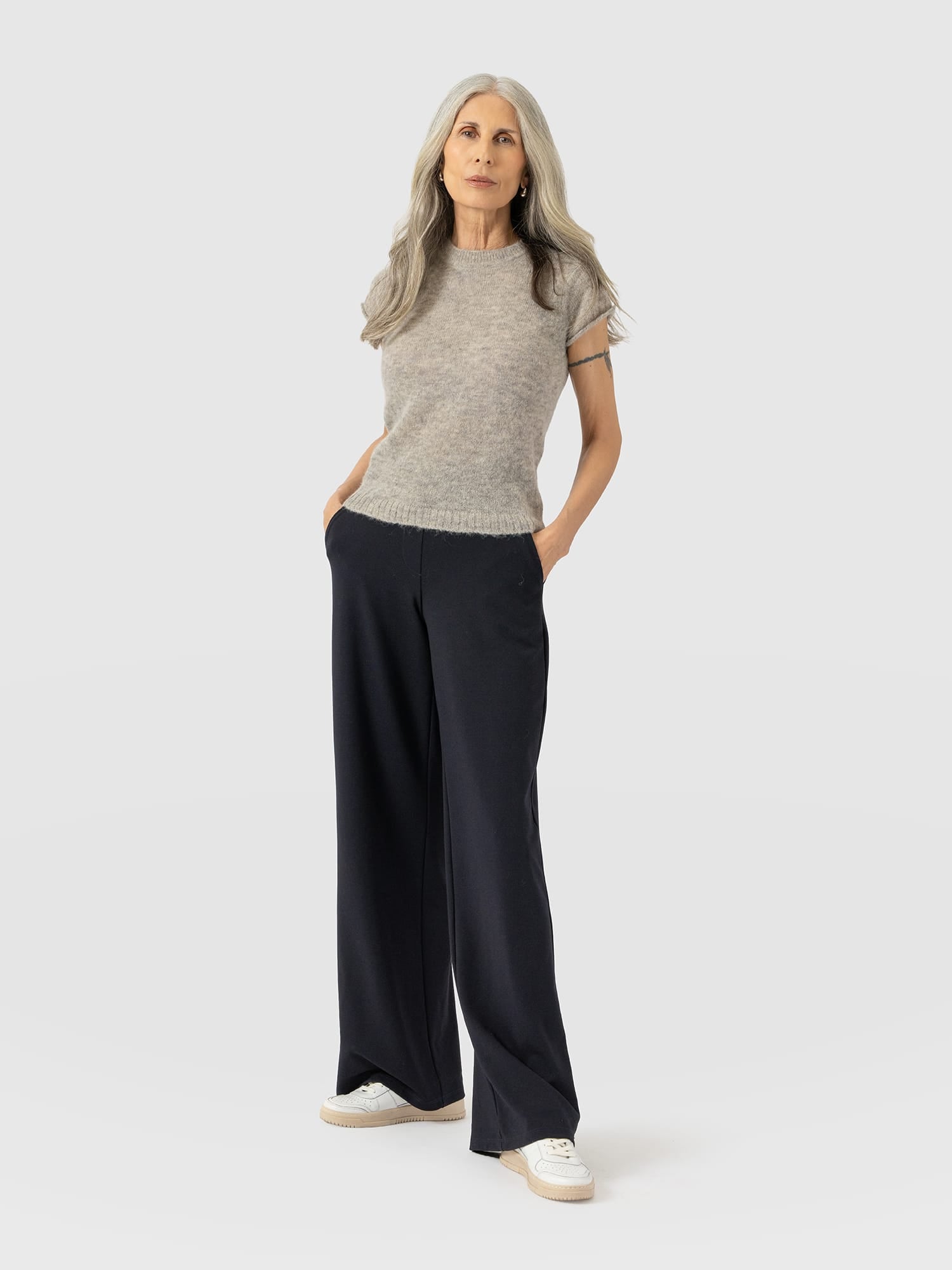 Hoxton Straight Leg Pant - Navy - Women's Pants | Saint and Sofia® USA