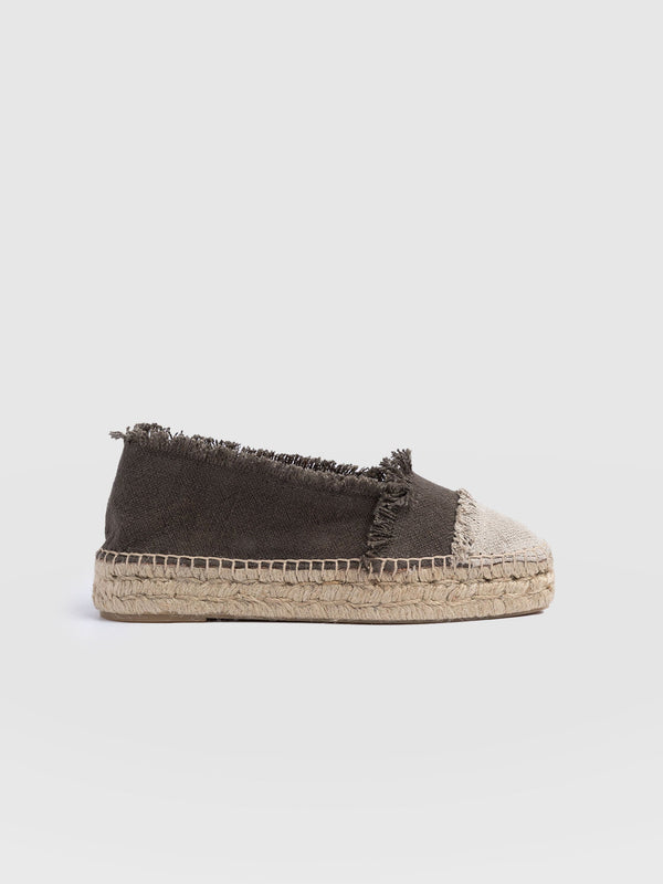 Ivy Frayed Espadrille Pumps - Khaki - Women's s | Saint + Sofia® USA
