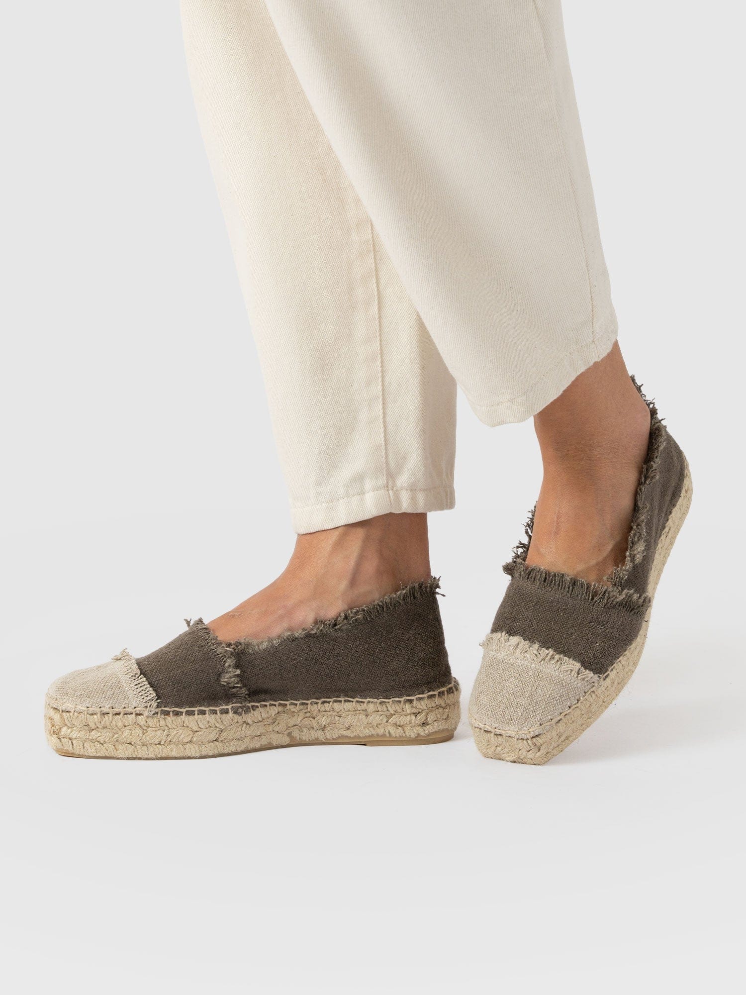 Ivy Frayed Espadrille Pumps - Khaki - Women's Shoes | Saint + Sofia® USA