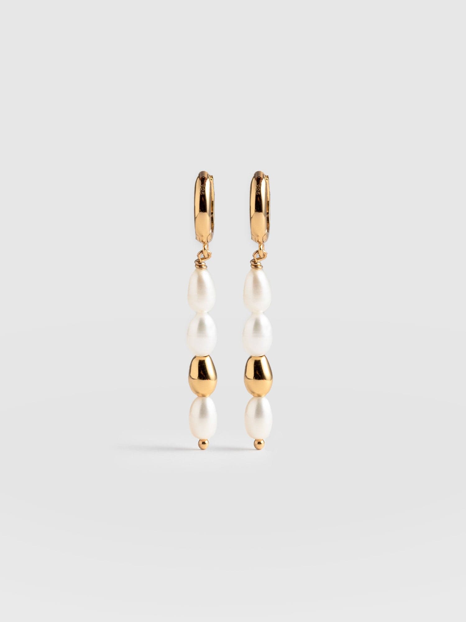 Jacqueline Pearl Drop Earrings Gold - Women's Jewellery | Saint + Sofia® USA