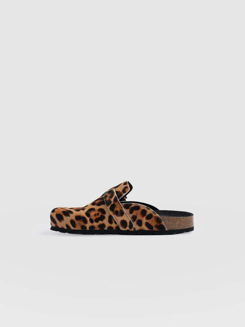 Jude Clogs Leopard - Women's Shoes | Saint + Sofia® US