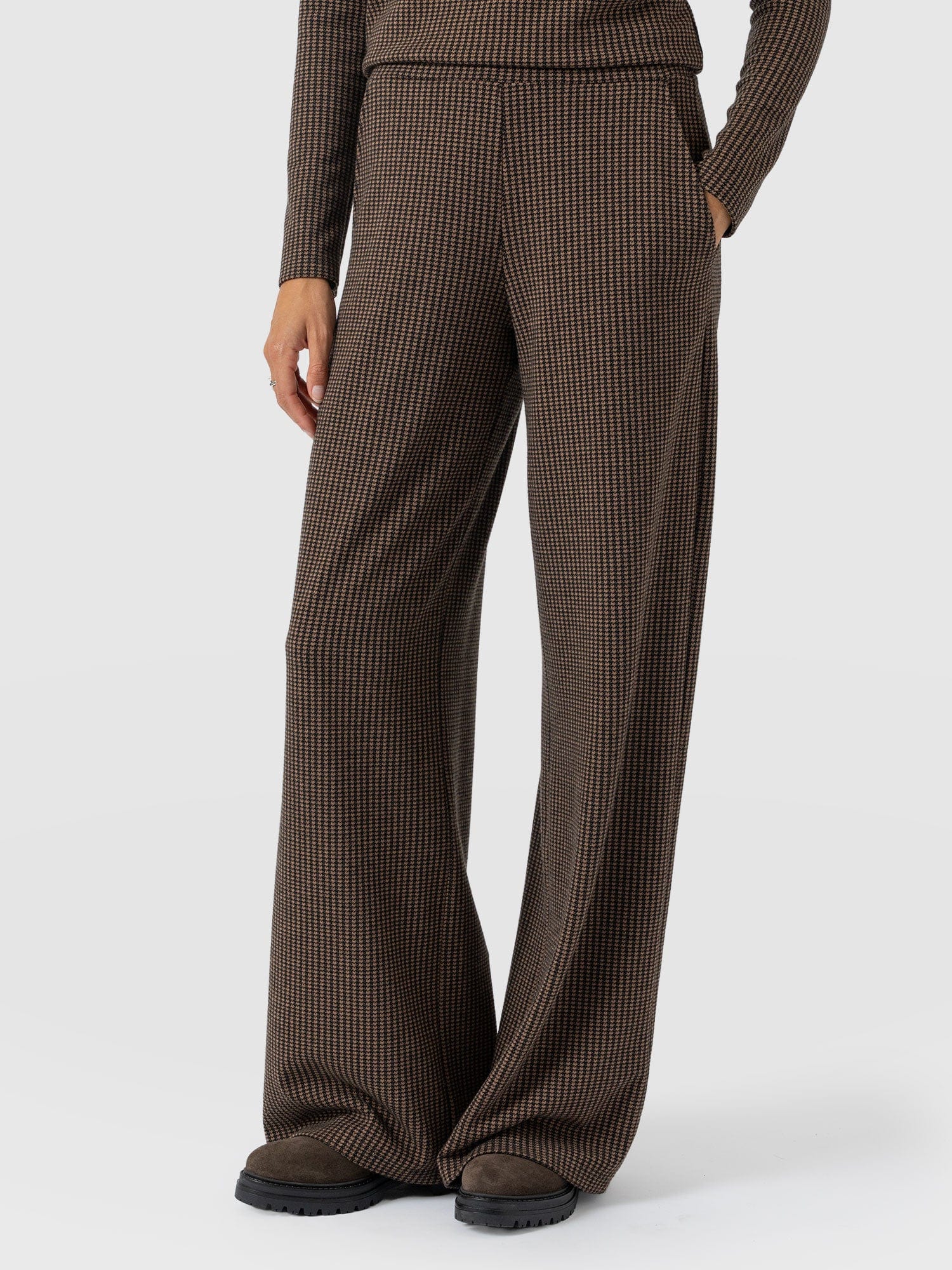 Keller Wide Leg Pant - Brown Mini Houndstooth - Women's Pants | Saint + Sofia® USA