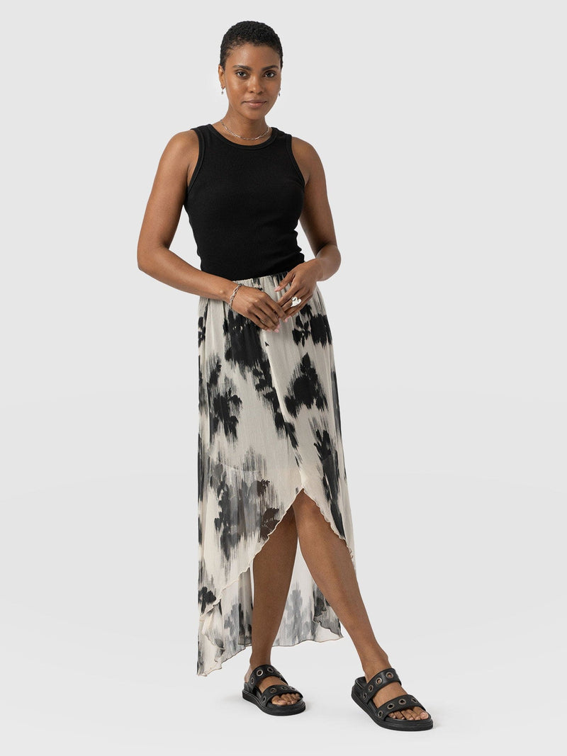 Lexi High Low Skirt - White Fade Floral - Women's Skirts | Saint + Sofia® USA