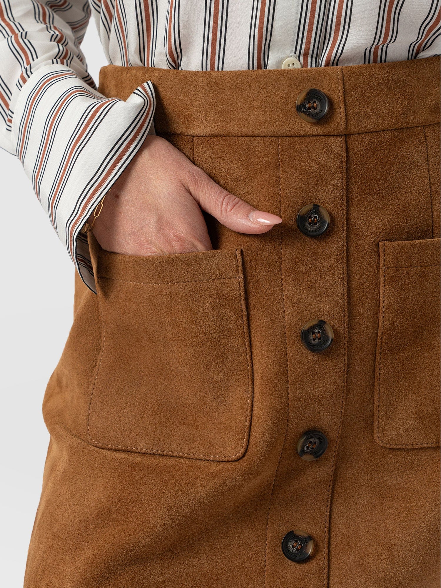 Luther Suede Mini Skirt - Camel  - Women's Skirts | Saint + Sofia® US