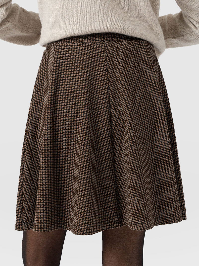 Macie Mini Skirt - Brown Mini Houndstooth - Women's Shorts | Saint + Sofia® USA