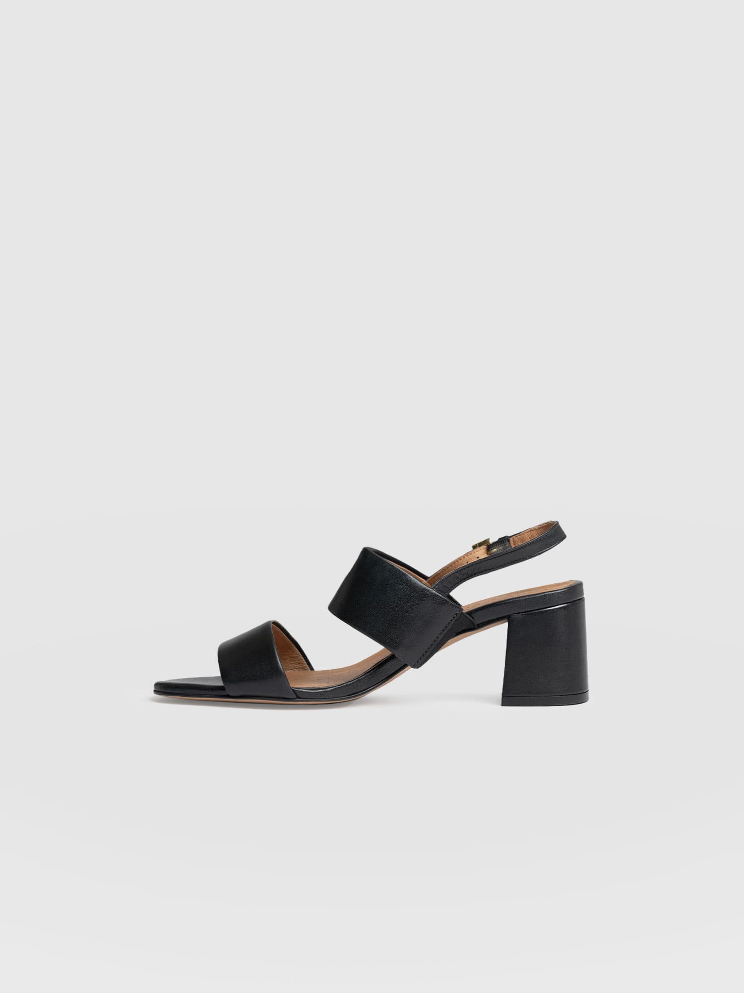 Maida Block Heeled Mules - Black - Women's Shoes | Saint + Sofia® USA