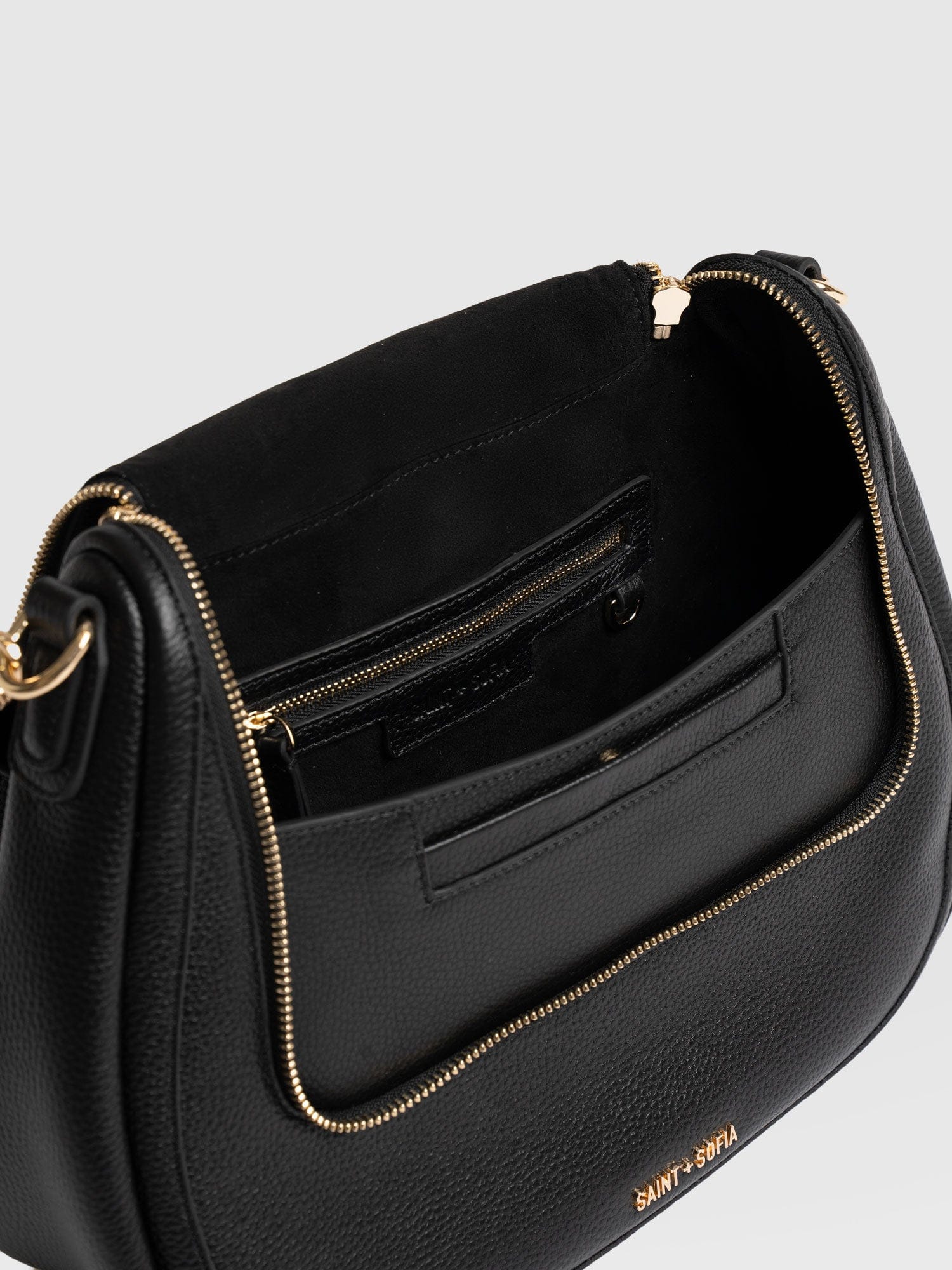 Marlowe Messenger Bag - Black - Women's Handbags | Saint + Sofia® USA