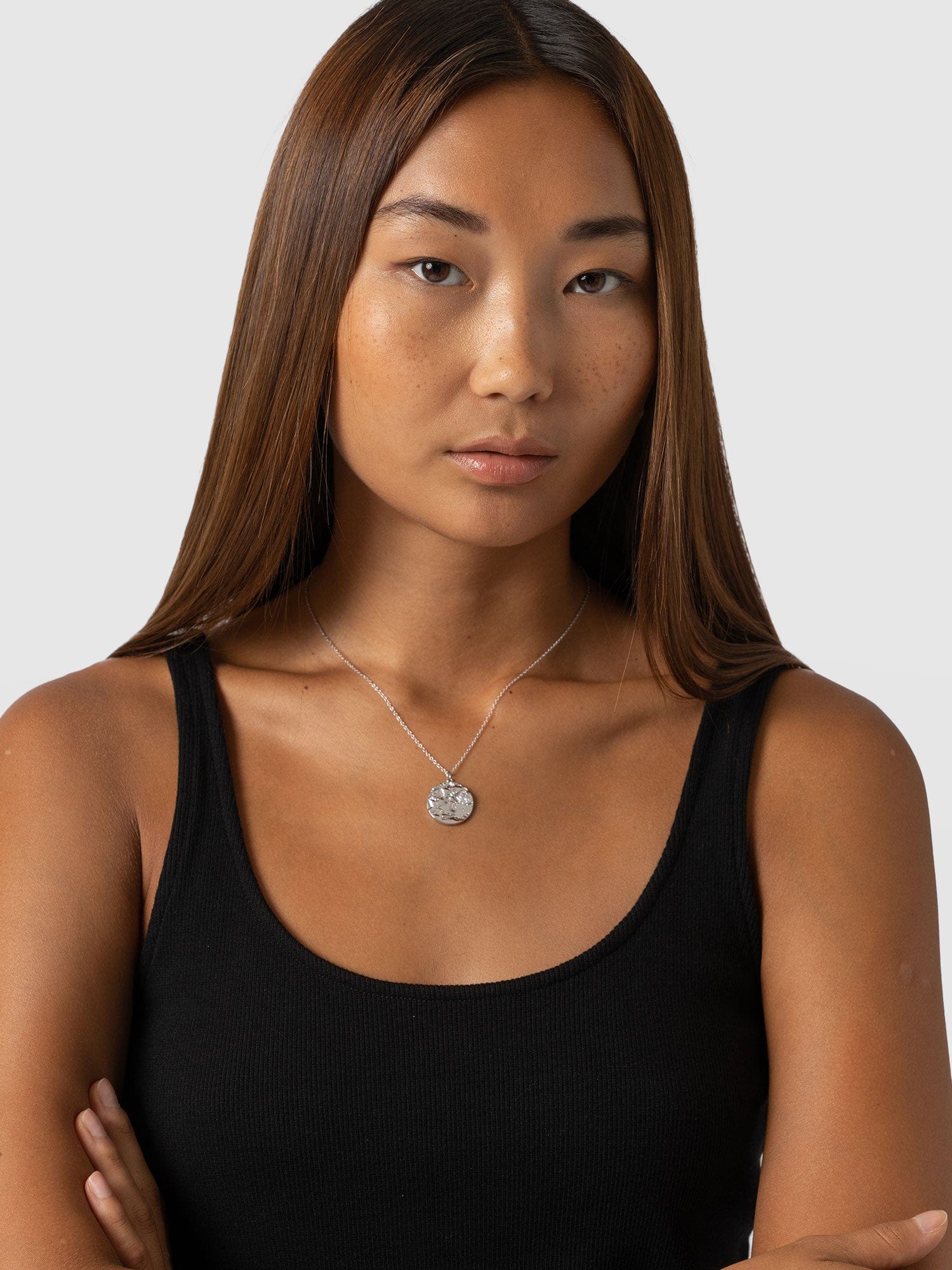 Molten Disc Charm Necklace Silver - Women's Jewellery | Saint + Sofia® UK