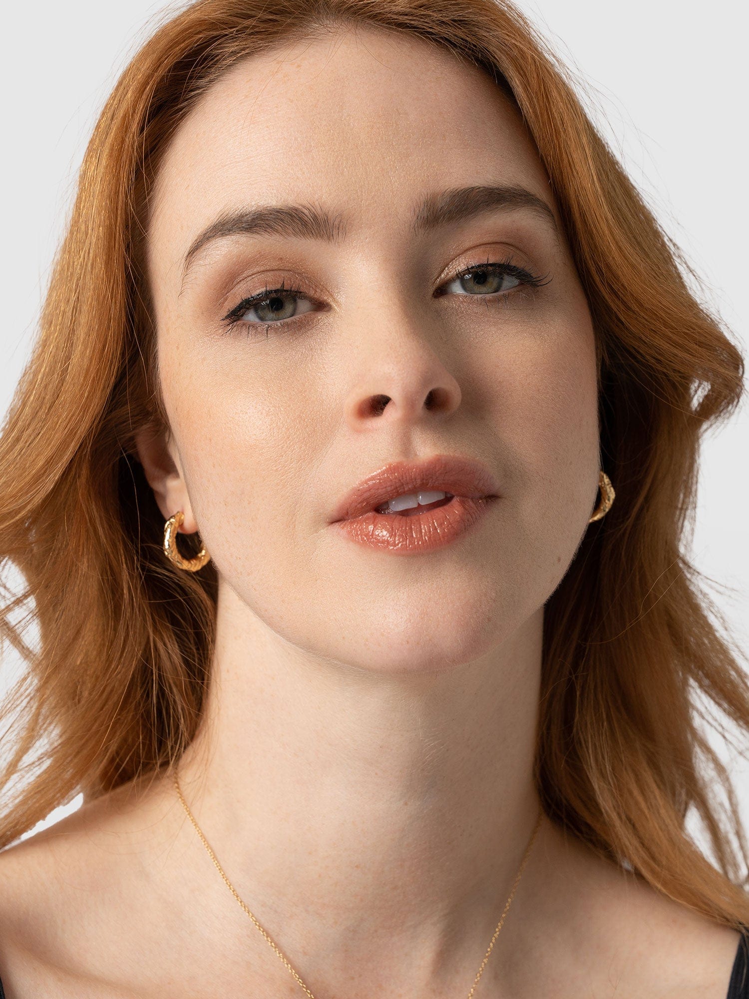 Molten Hoop Earrings Gold - Women's Jewellery | Saint + Sofia® UK