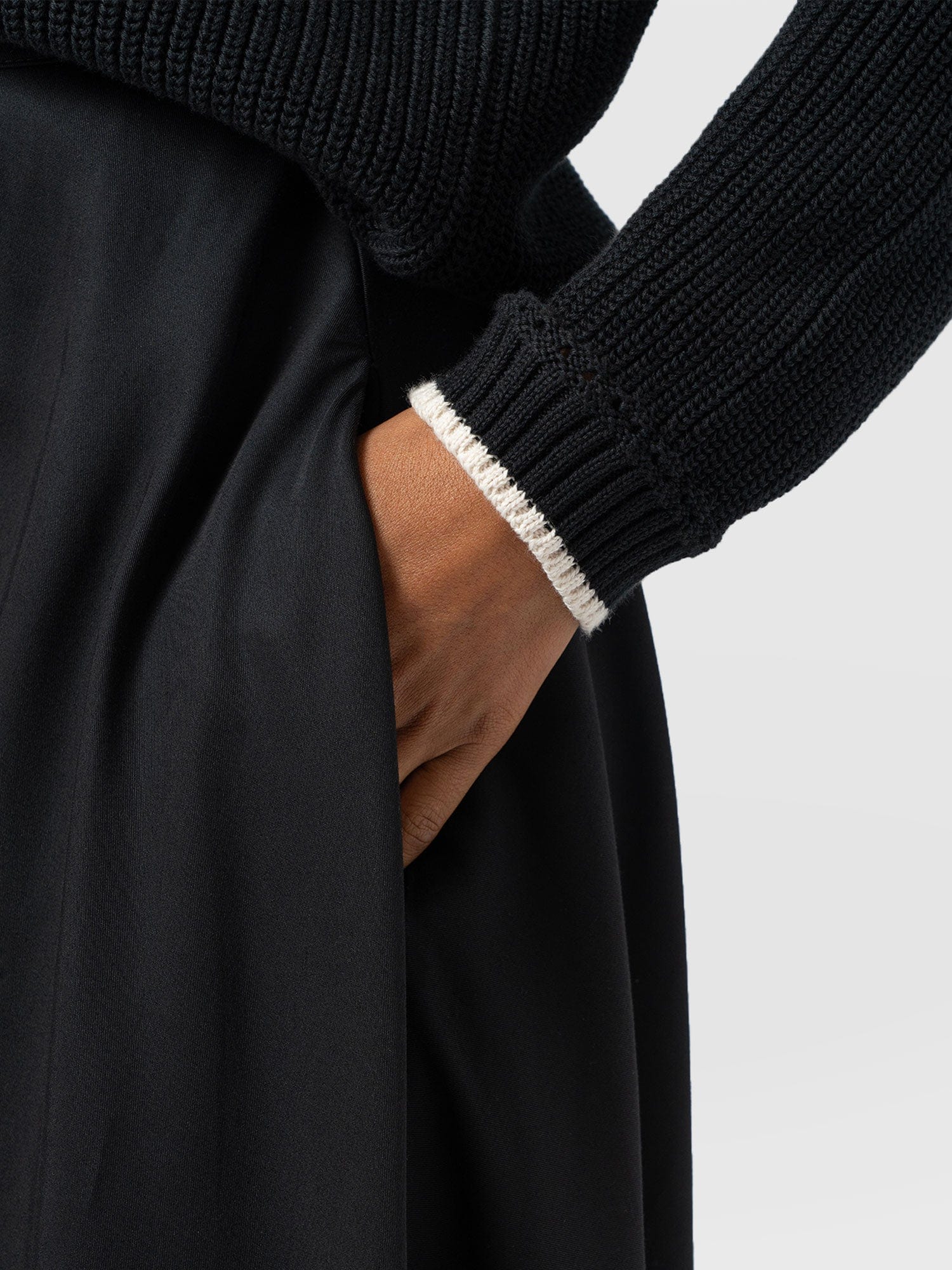 Noho Skirt Black - Women's Skirts | Saint + Sofia® USA