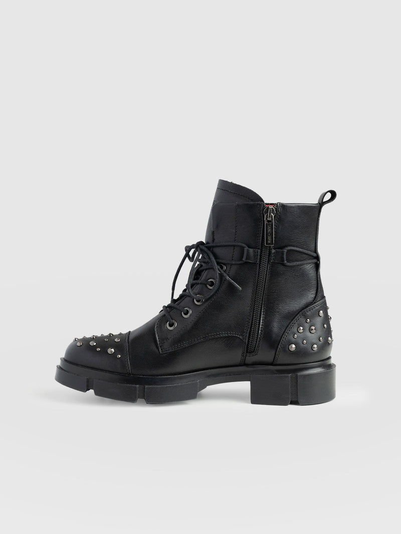 Noho Studded Boot Black - Women's Leather Boots | Saint + Sofia® US