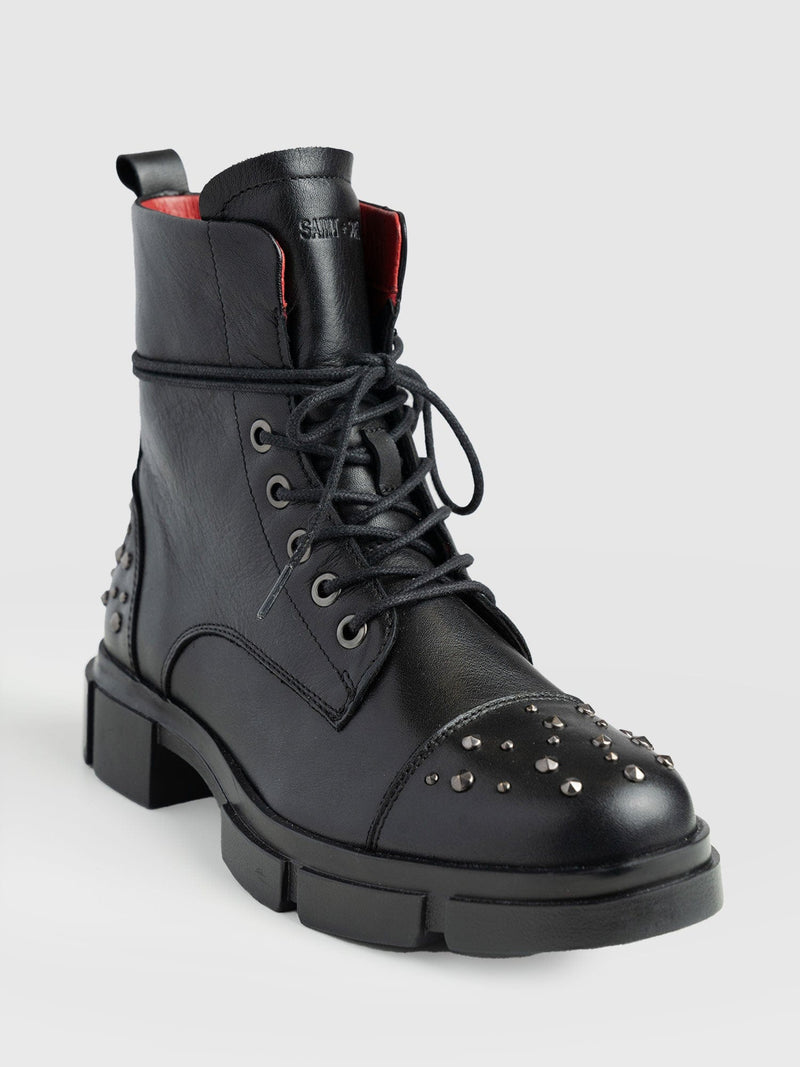 Noho Studded Boot Black - Women's Leather Boots | Saint + Sofia® US