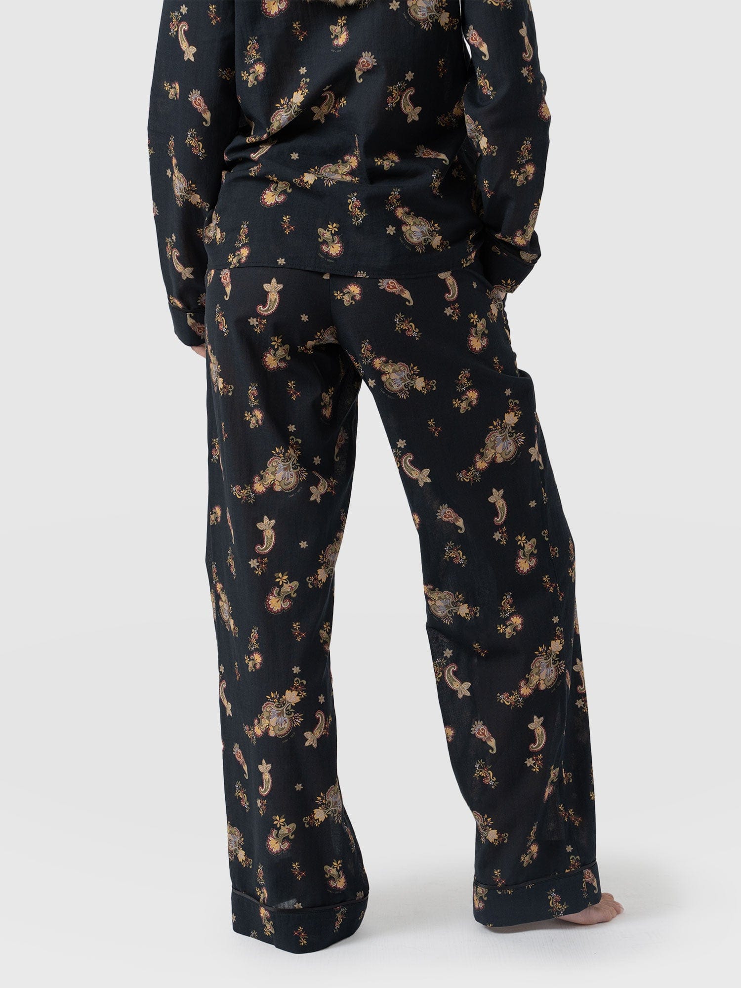 Norah Loungewear Set Black - Women's Shirts | Saint and Sofia® USA