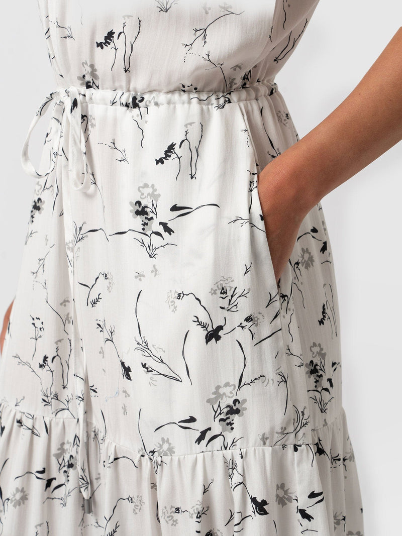 Olivia Flutter Sleeve Dress in White Floral - Women's Dresses | Saint + Sofia® USA