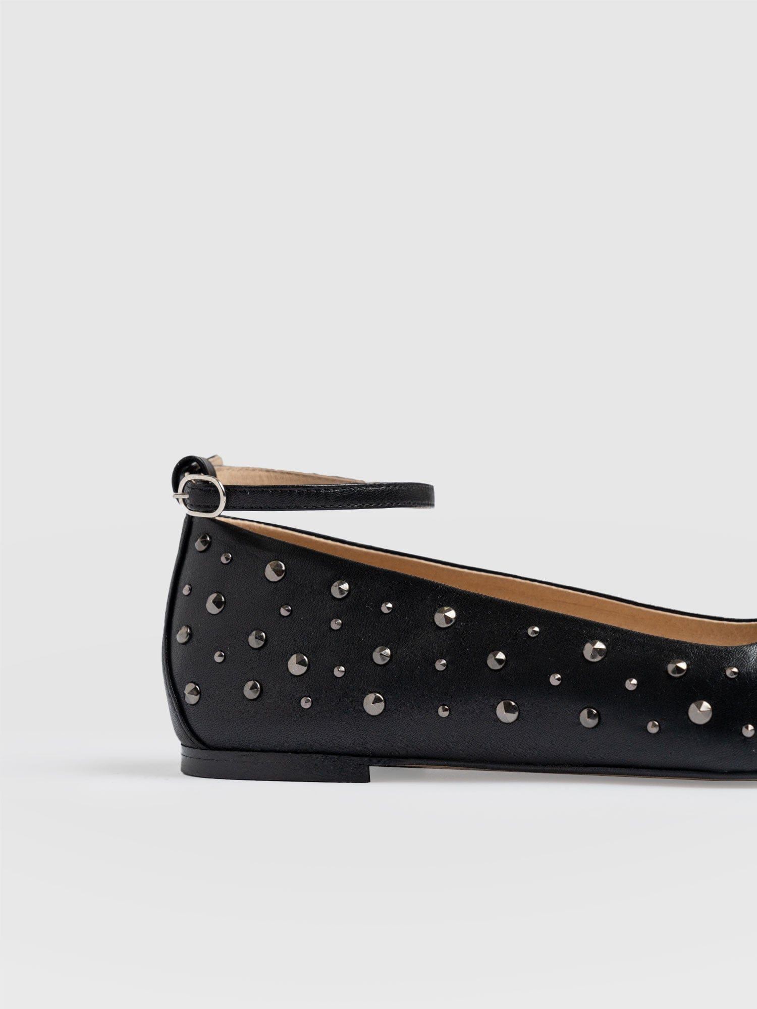 Ophelia Leather Ballerinas Black Studded - Women's Shoes | Saint + Sofia® UK