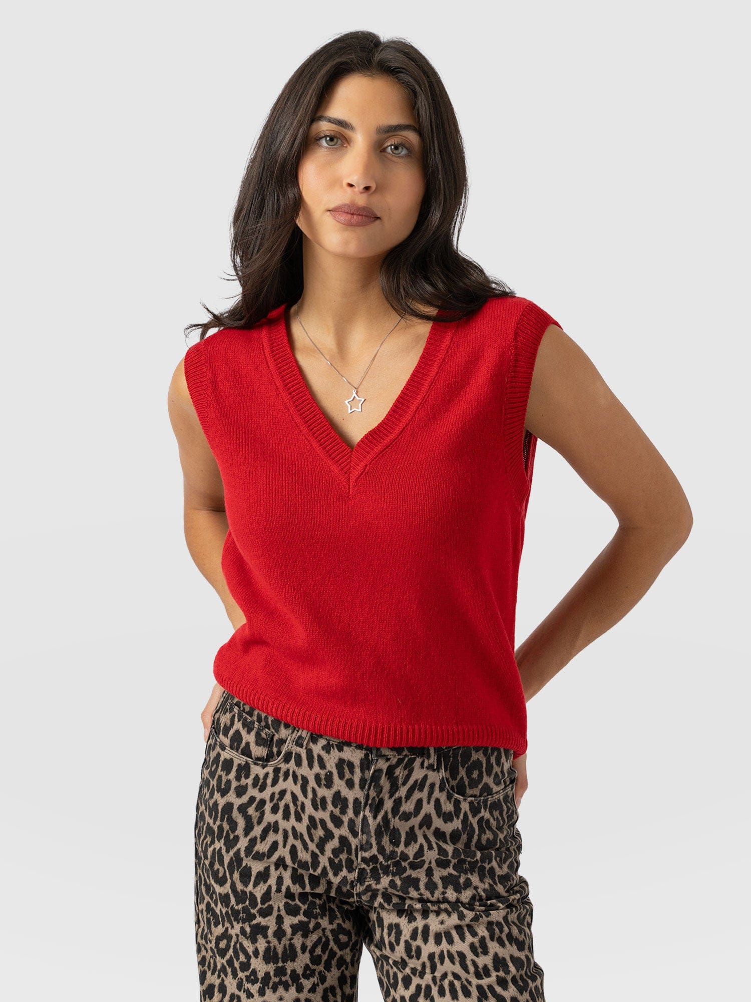 Oxford Cashmere V Neck Sleeveless Knit - Red - Women's Sweaters | Saint + Sofia® USA