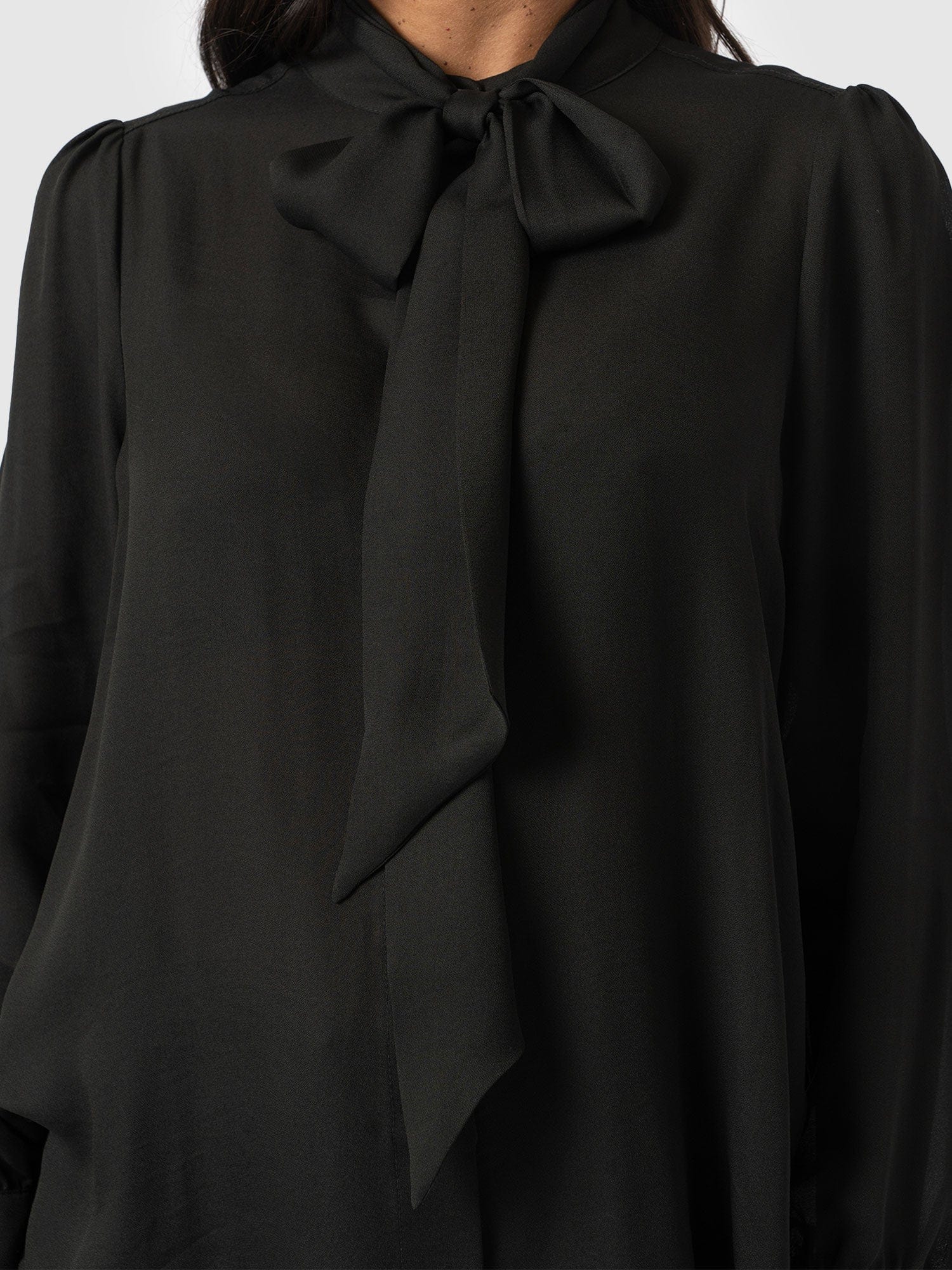 Paxton Pussybow Blouse Black - Women's Blouses | Saint + Sofia® US