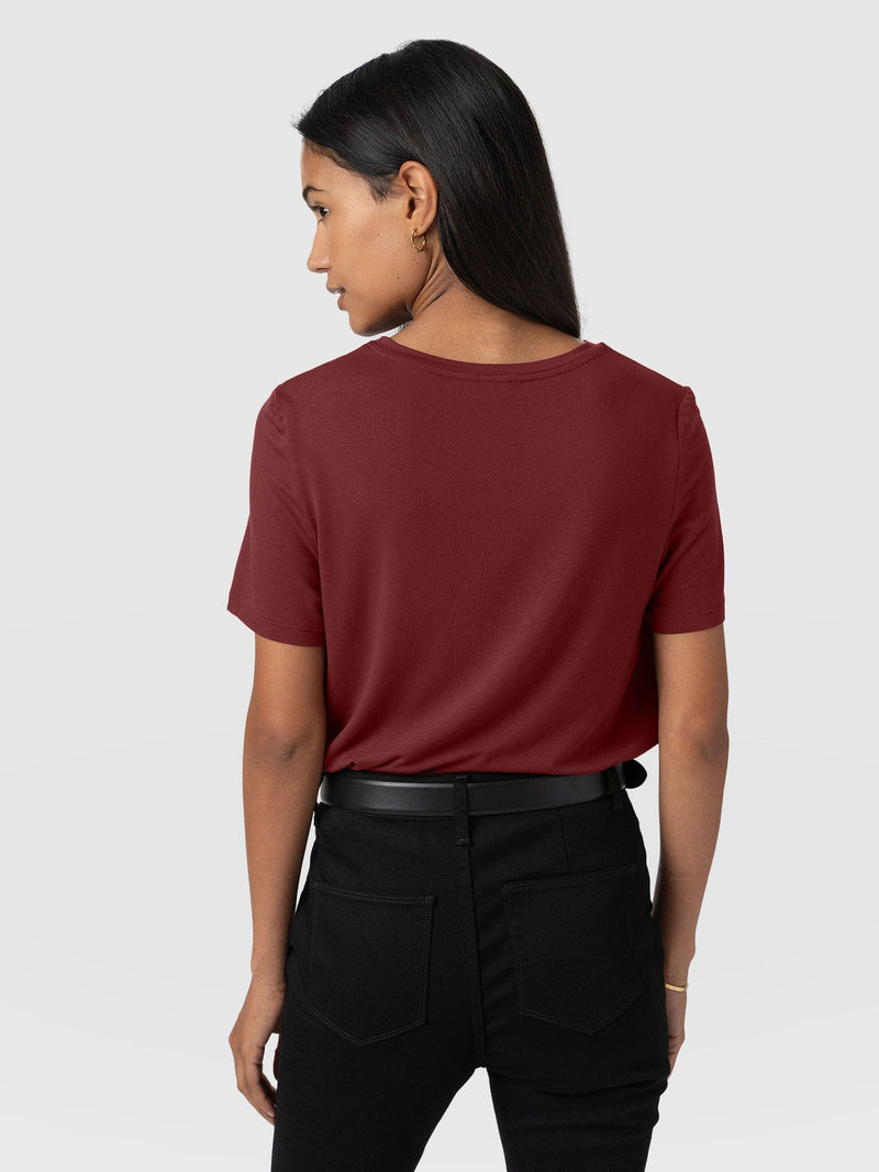 Rayner Contrast Tee Maroon - Women's T-Shirts | Saint + Sofia® US