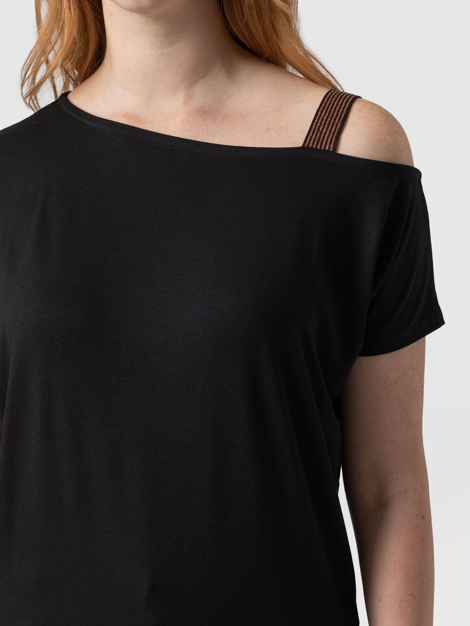 Rita Asymmetric Tee - Black