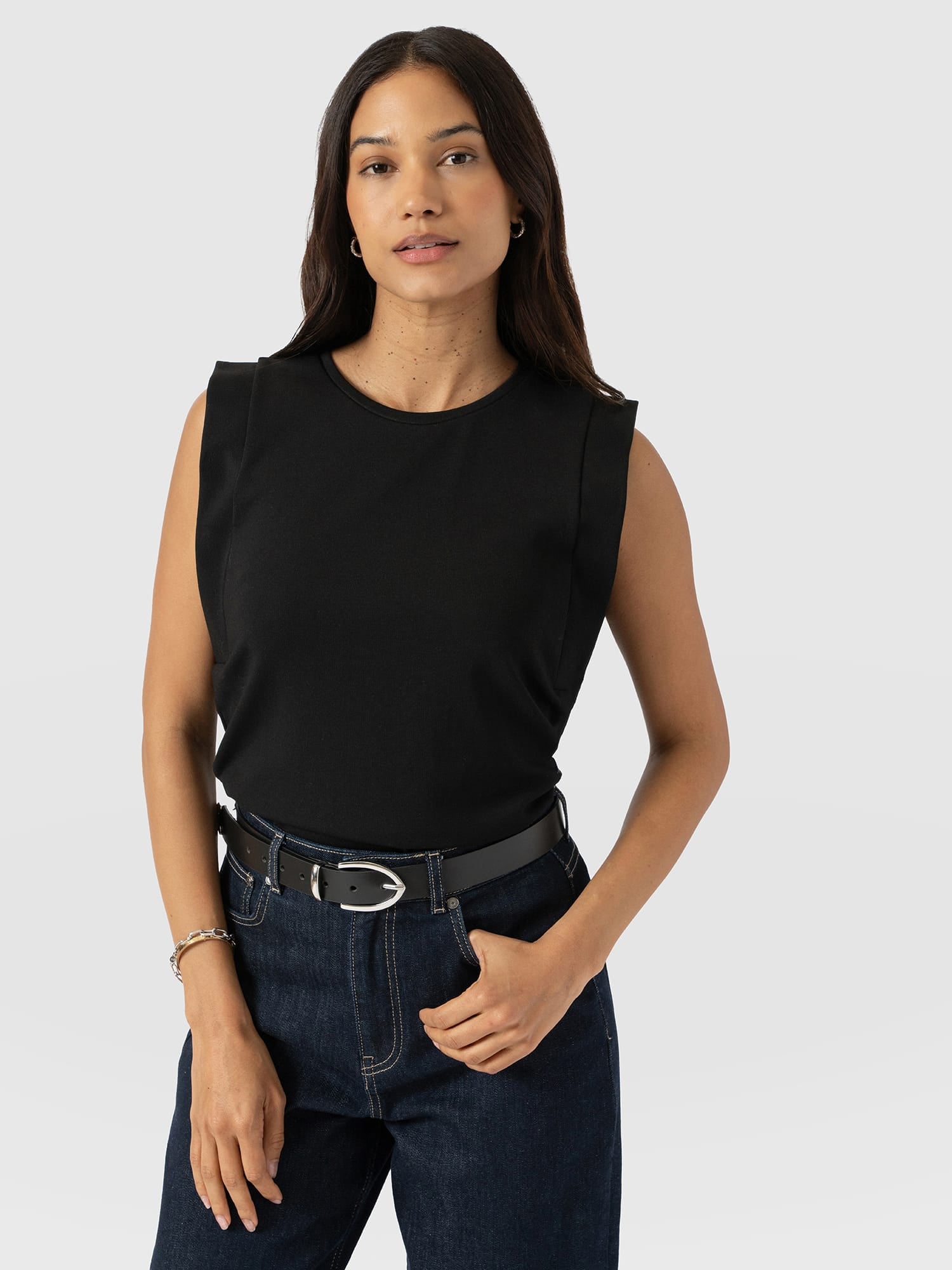 Rowan Tee - Black - Women's Sweaters | Saint + Sofia® USA