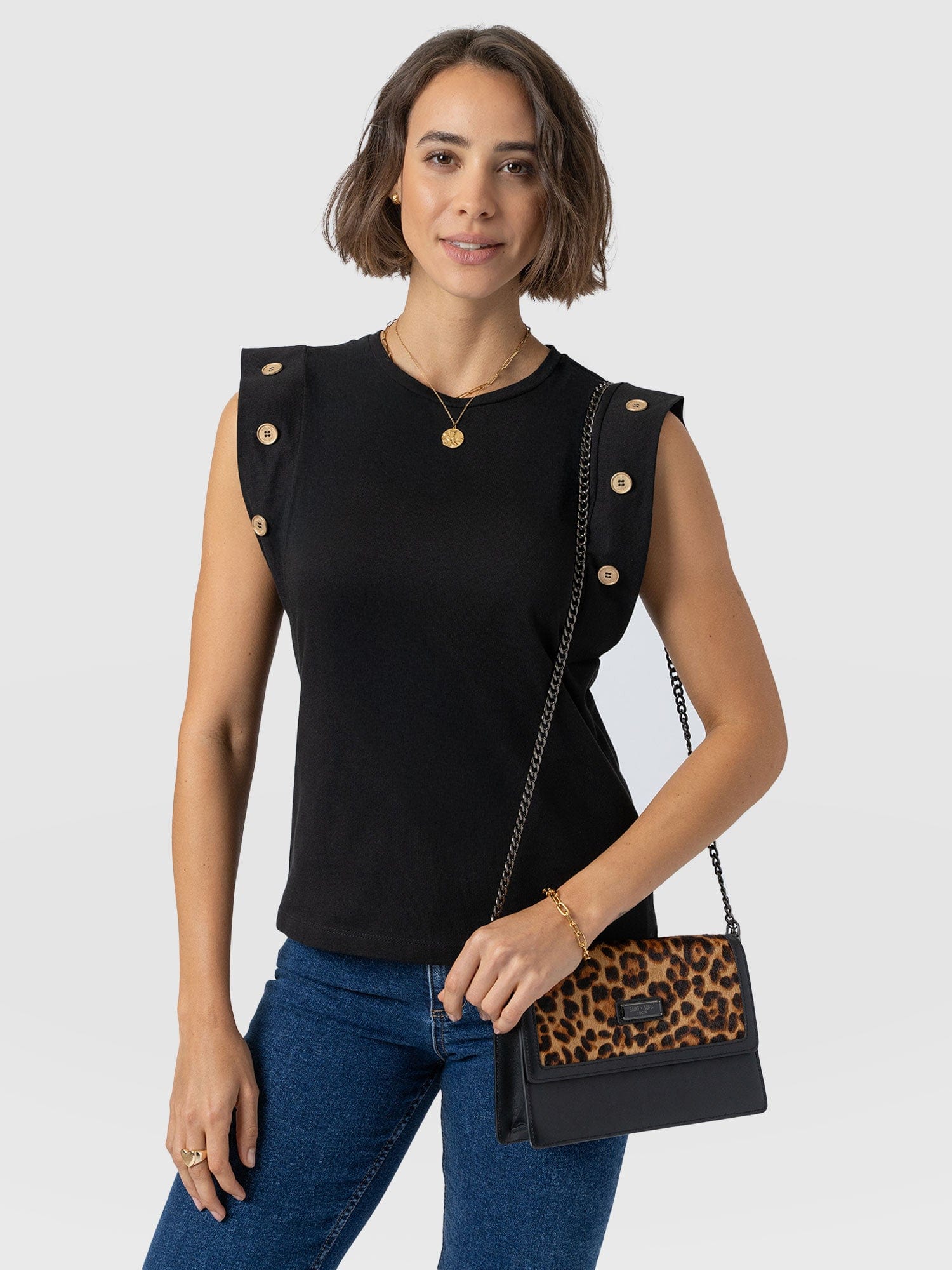 Rowan Tee Black - Women's T-Shirts | Saint + Sofia® USA