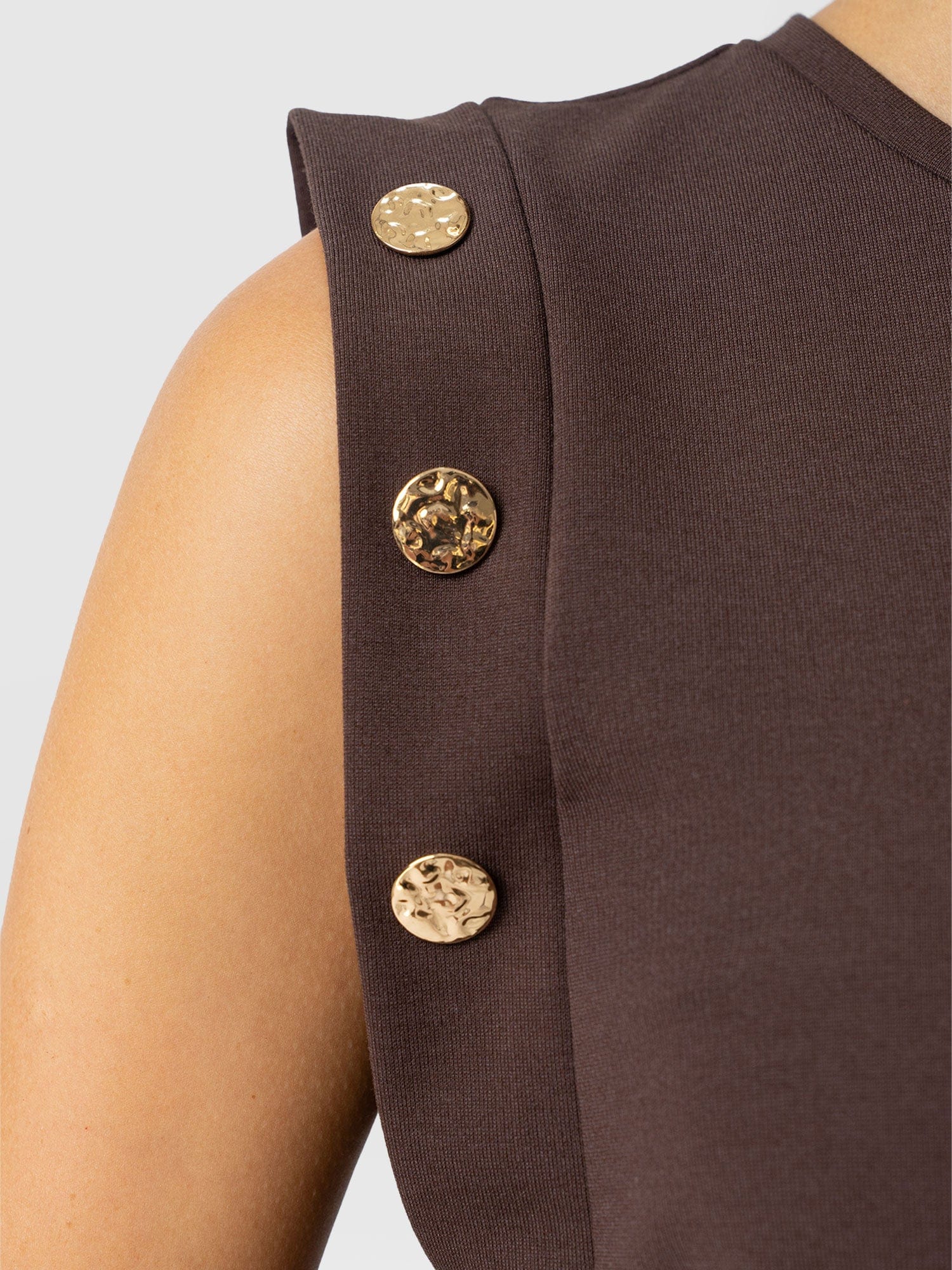 Rowan Tee - Brown - Molten - Women's T-shirts | Saint + Sofia? USA