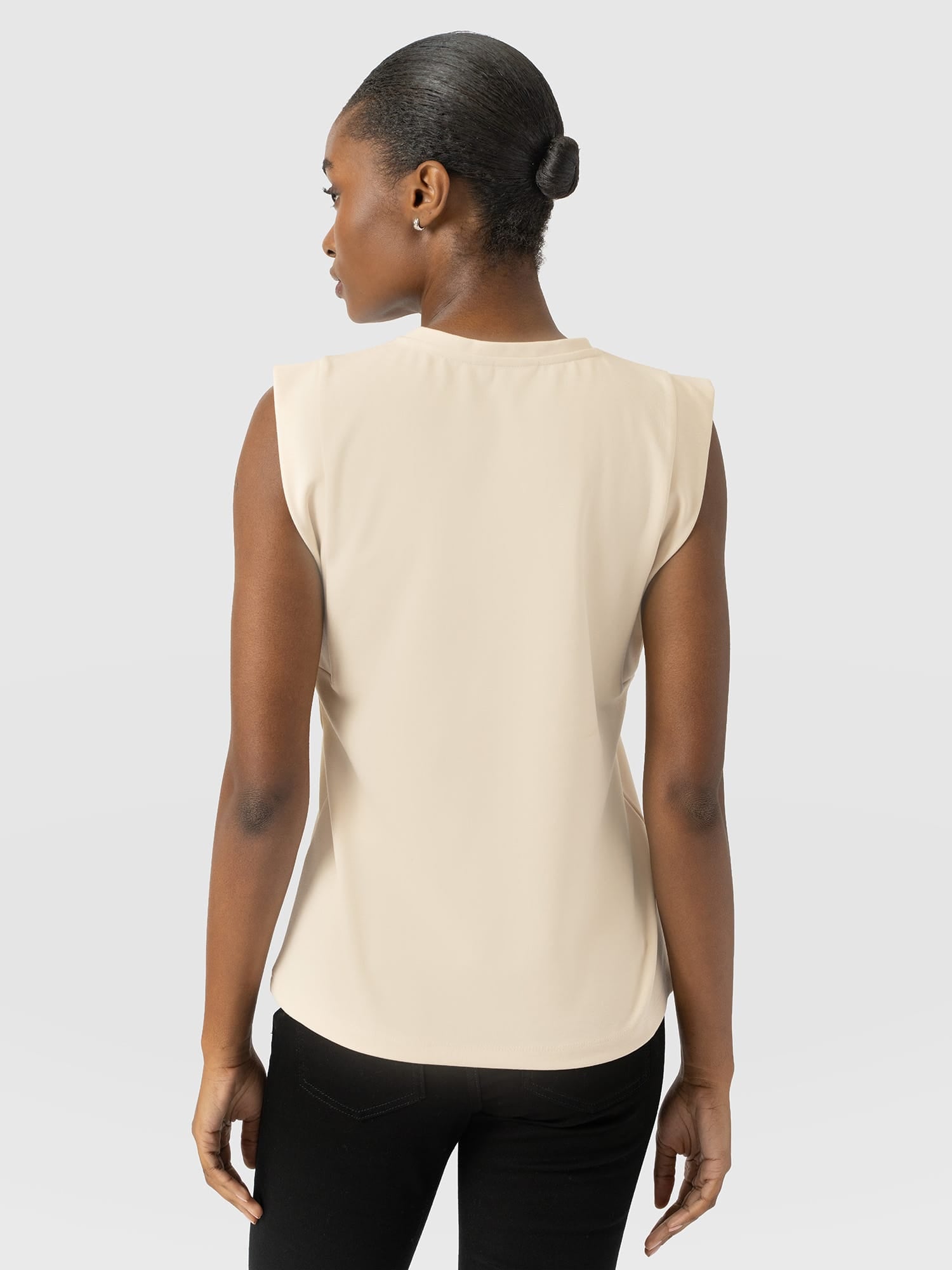Rowan Tee - Cream - Women's T-shirts | Saint and Sofia® USA